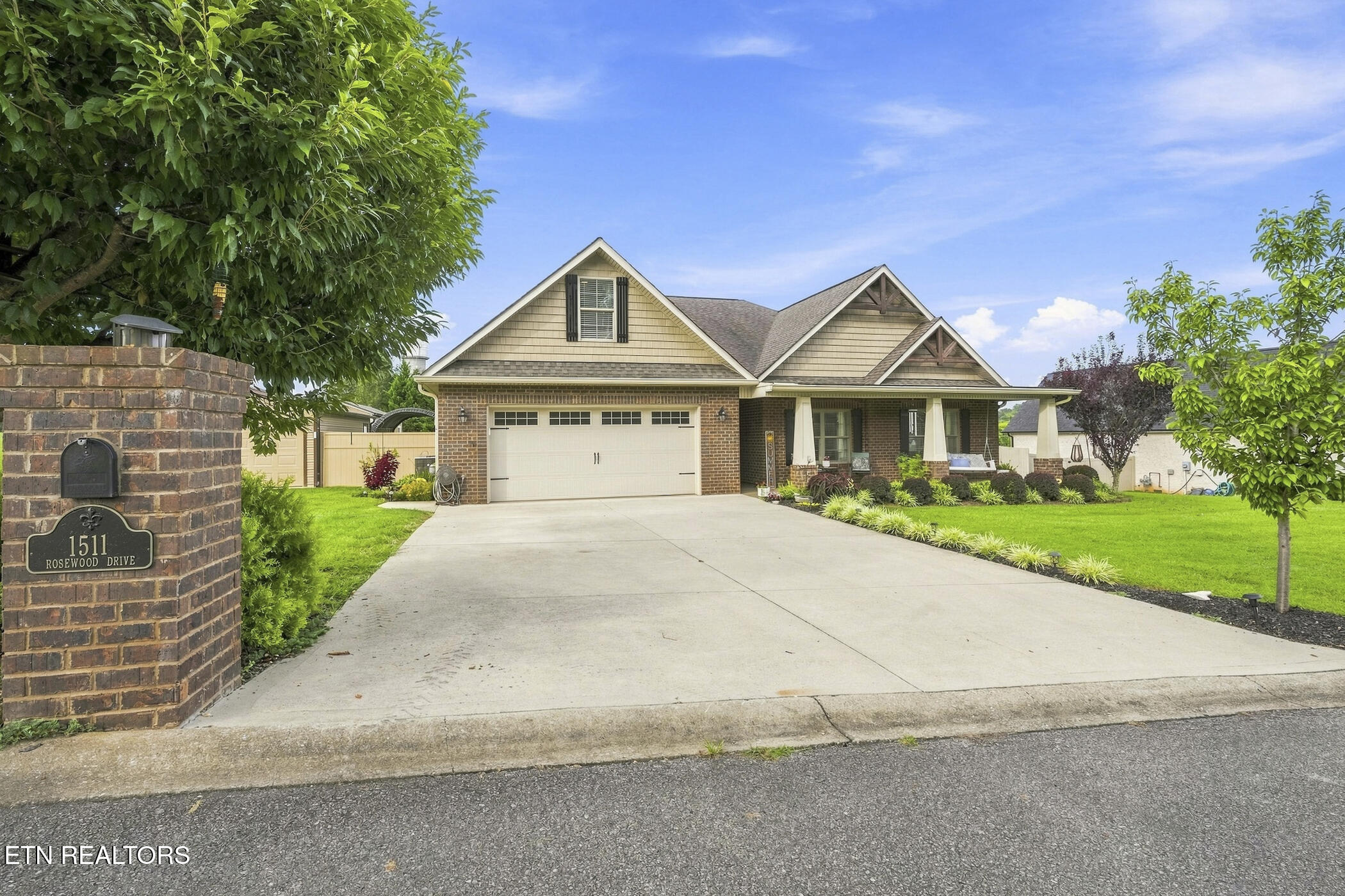1511 Rosewood Drive Sevierville TN 37876