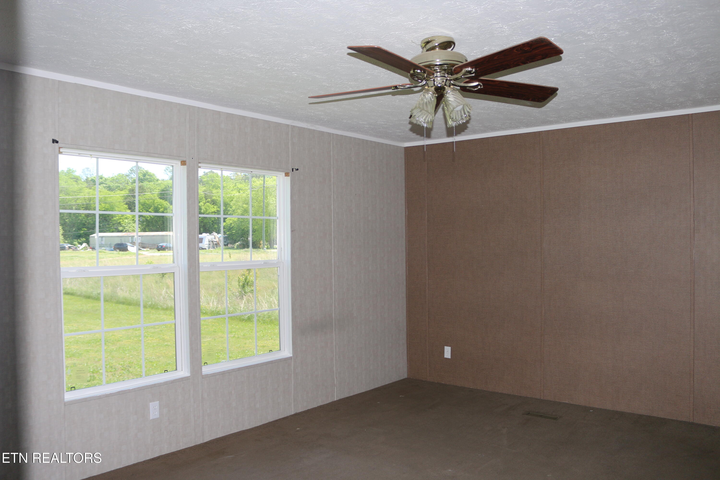103 Meadow Brook Road Sweetwater TN 37874
