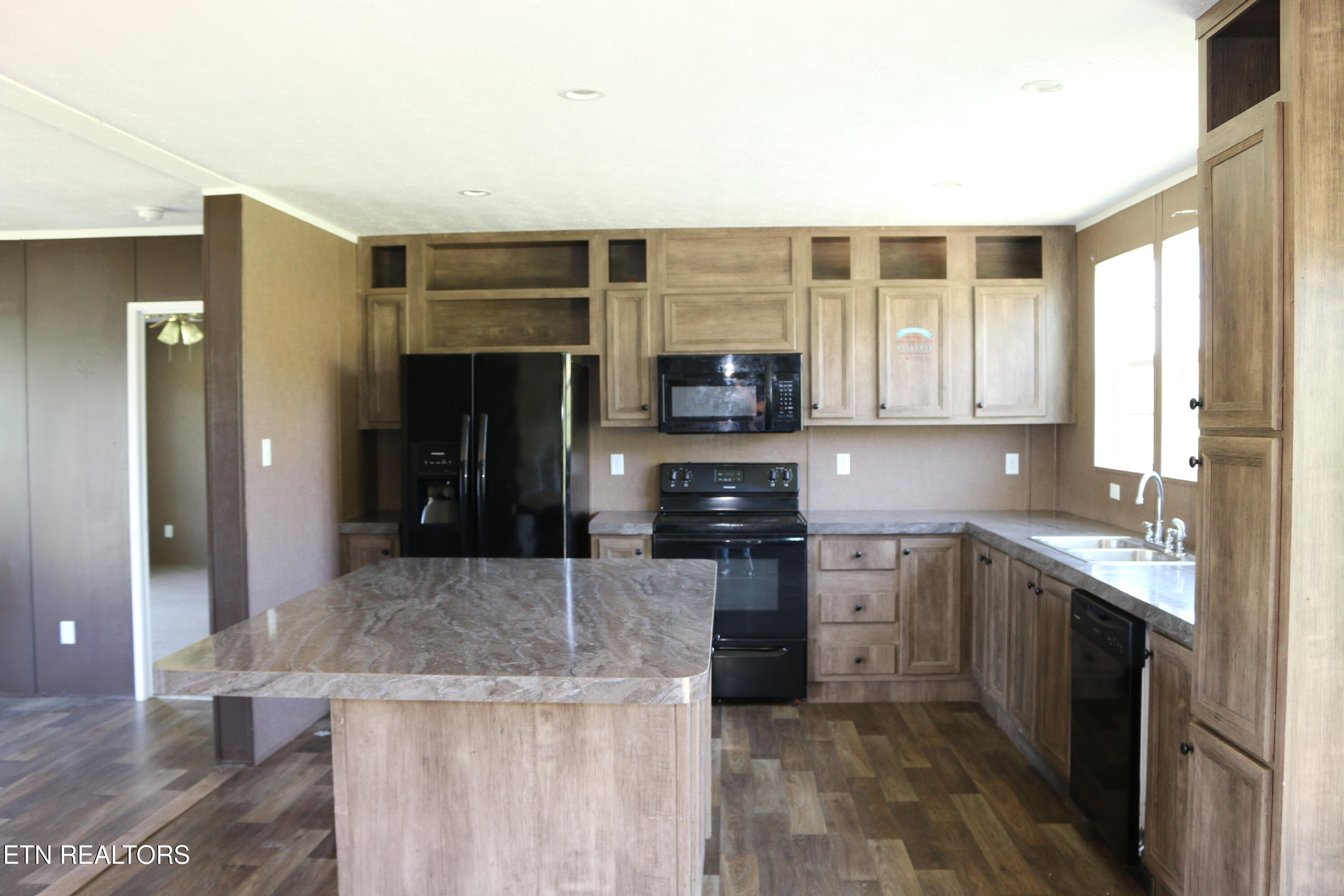 103 Meadow Brook Road Sweetwater TN 37874