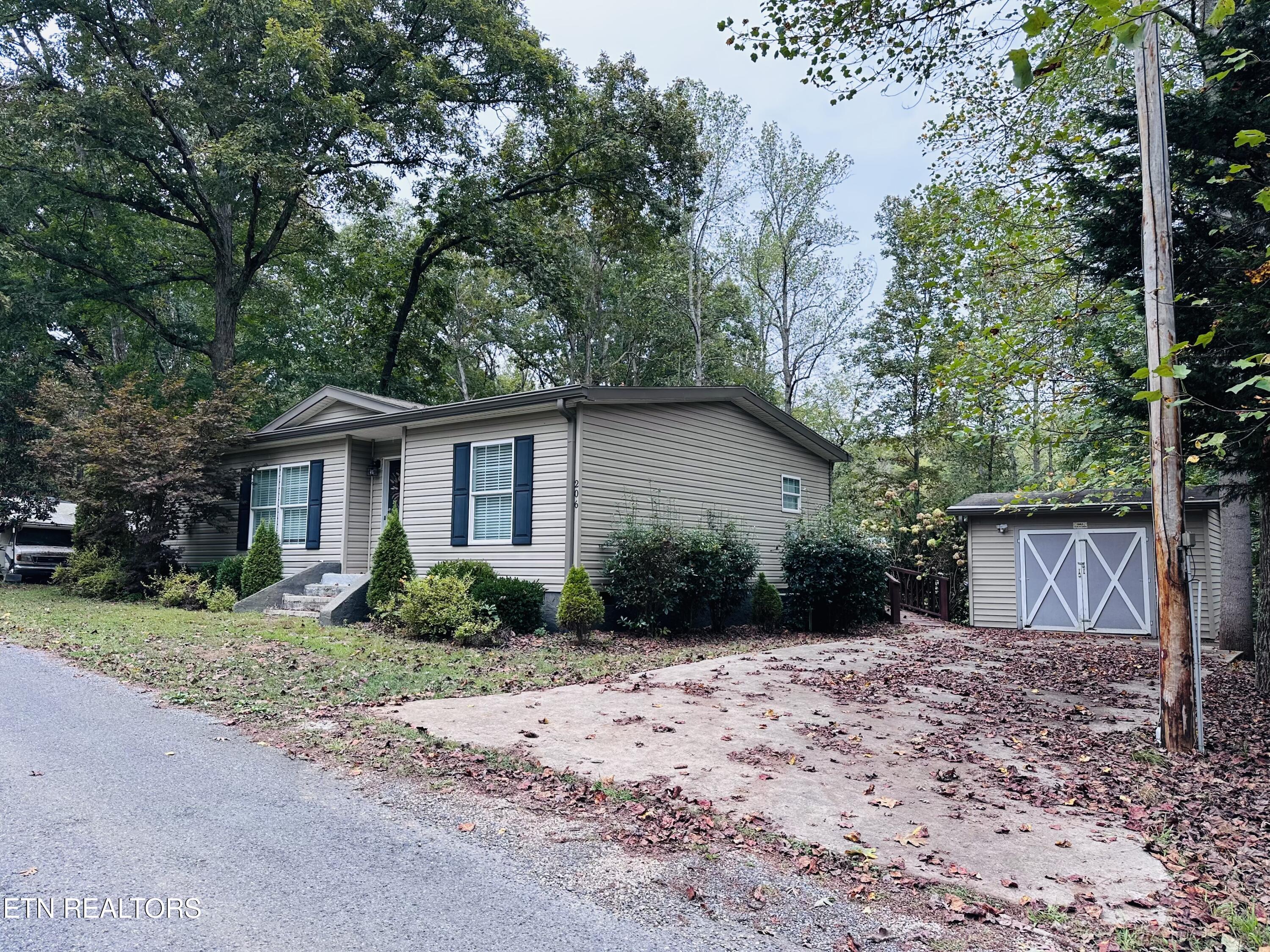 206 Randall Fugate Road Spring City TN 37381
