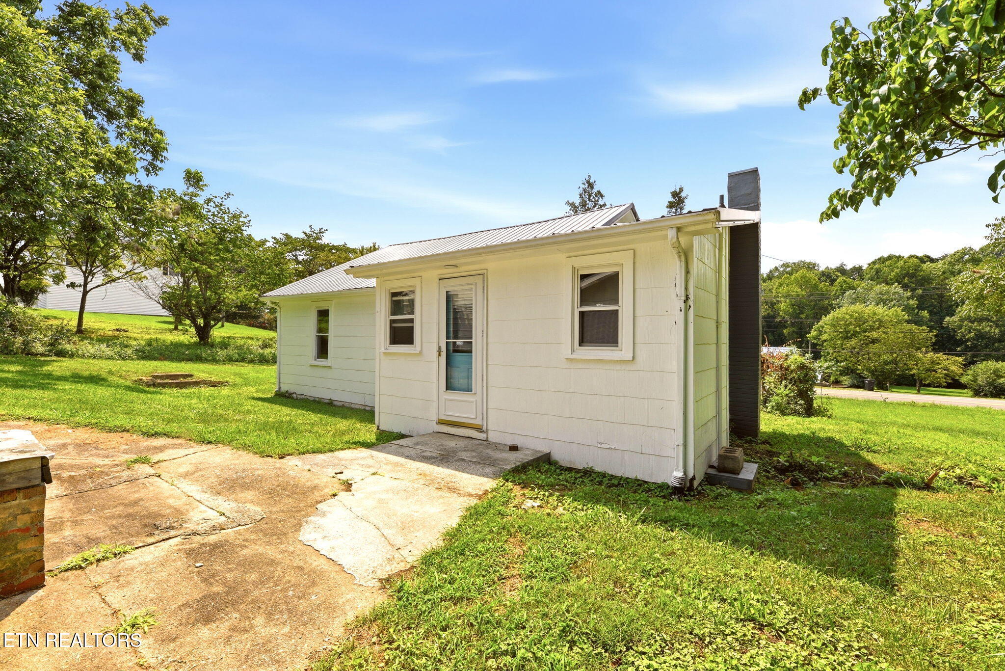 3300 Lake City Highway Rocky Top TN 37769
