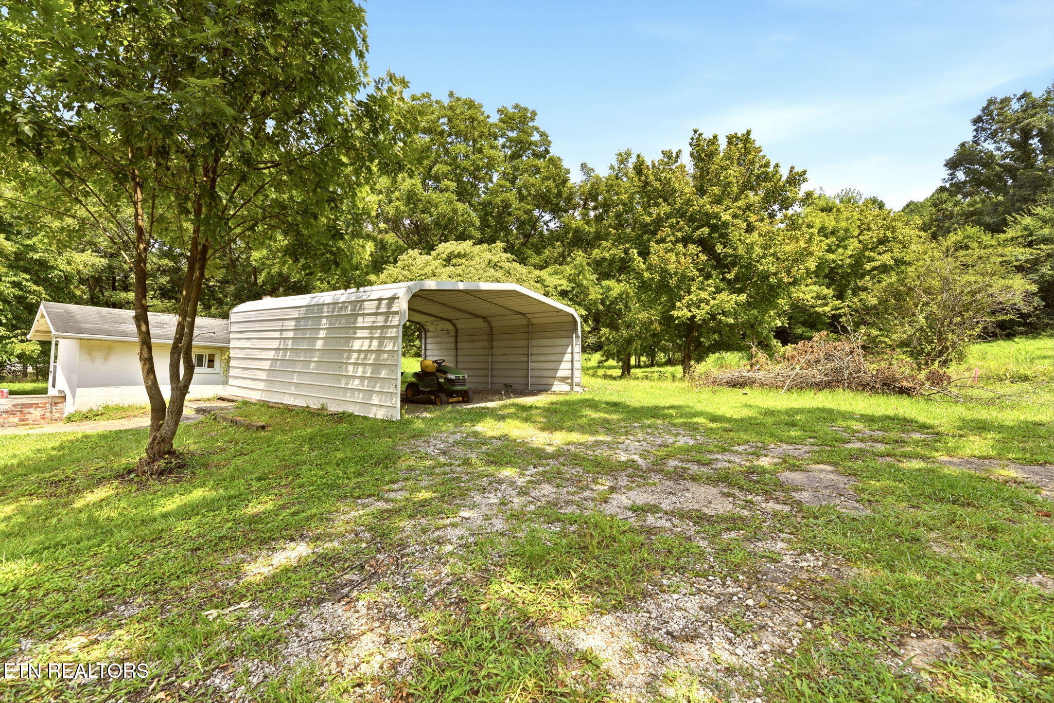 3300 Lake City Highway Rocky Top TN 37769