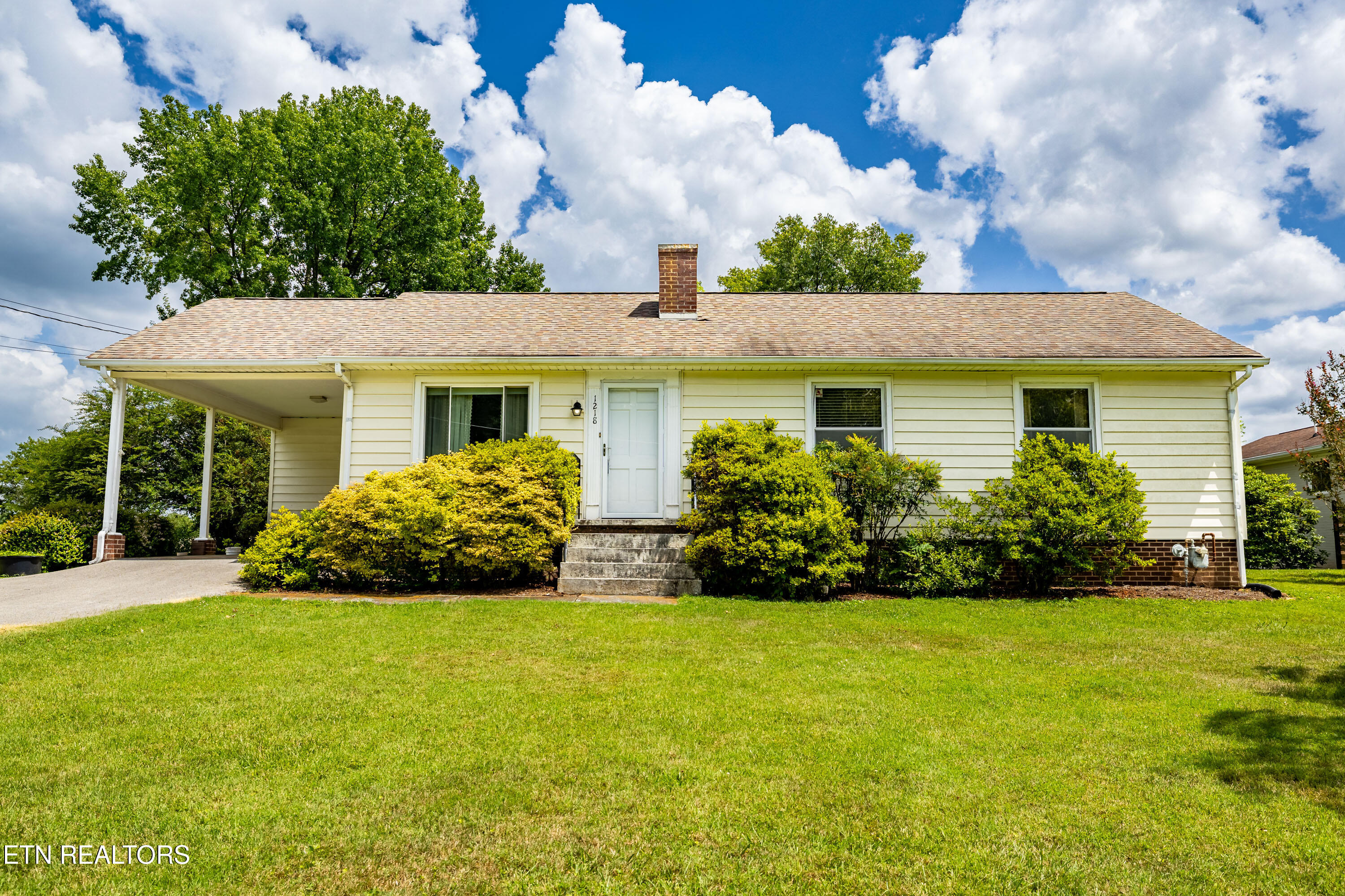 1218 Redwood Avenue Maryville TN 37803