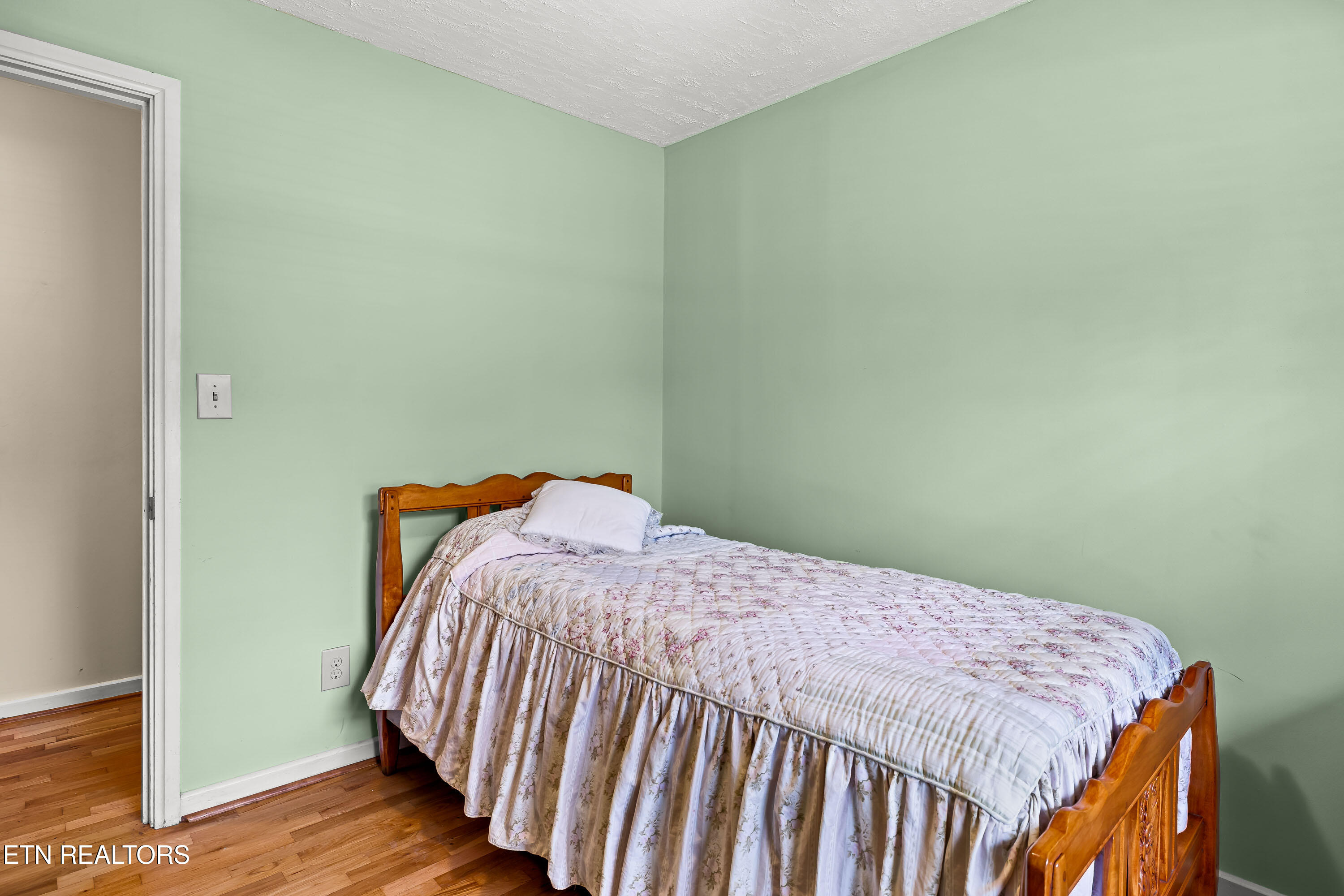 1218 Redwood Avenue Maryville TN 37803