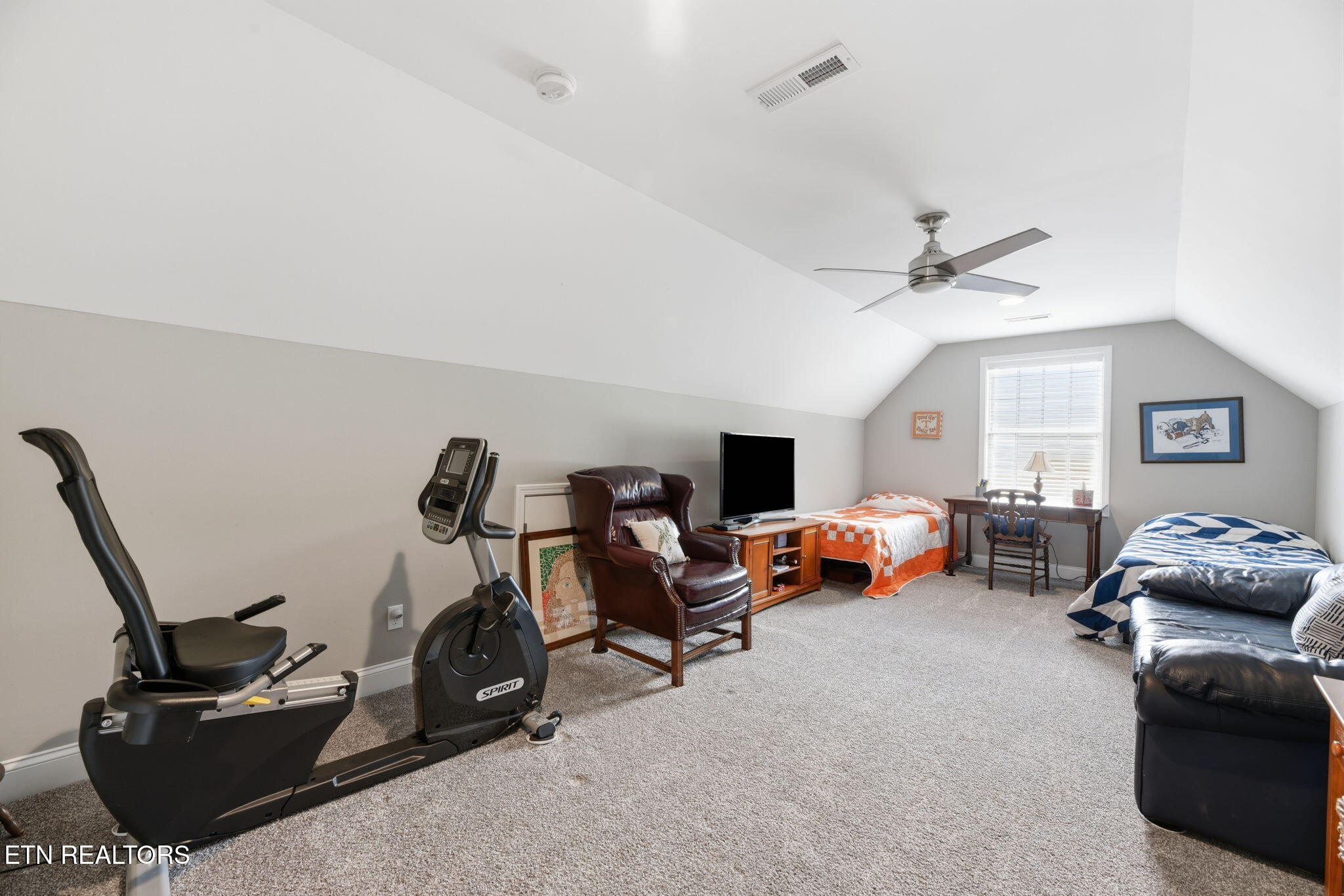 103 Crest Pointe Lane Oak Ridge TN 37830