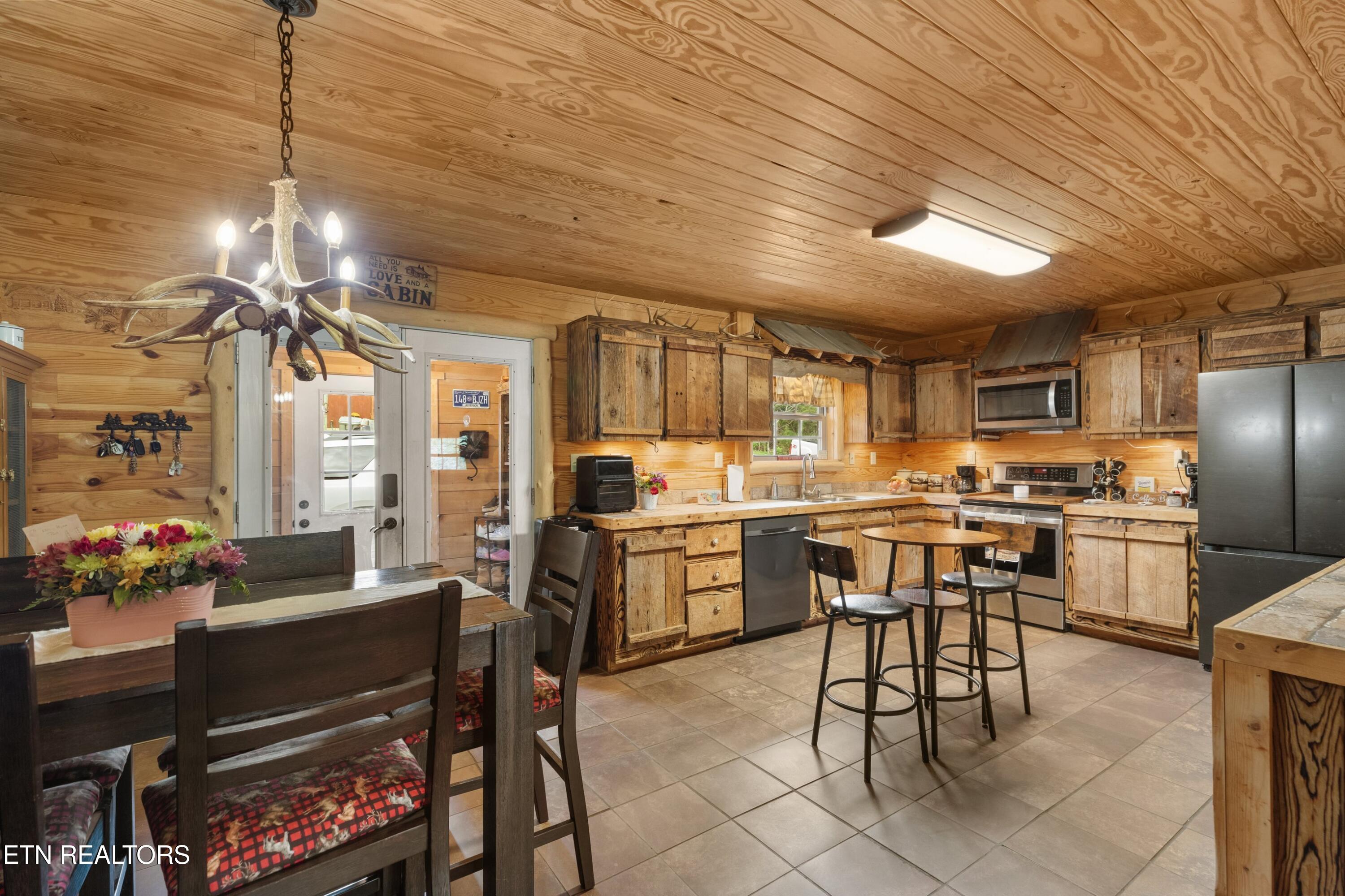 2357 Hall Road Dandridge TN 37725