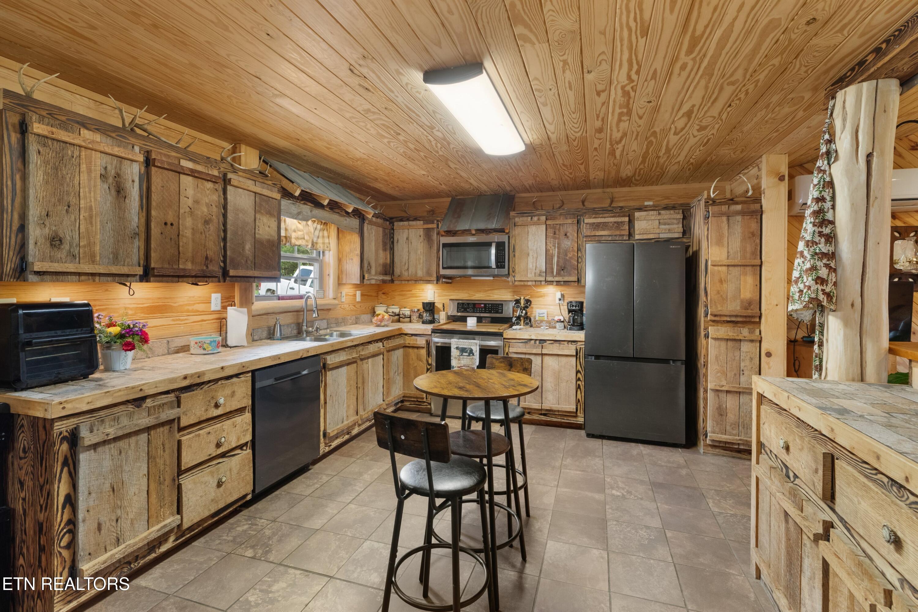 2357 Hall Road Dandridge TN 37725