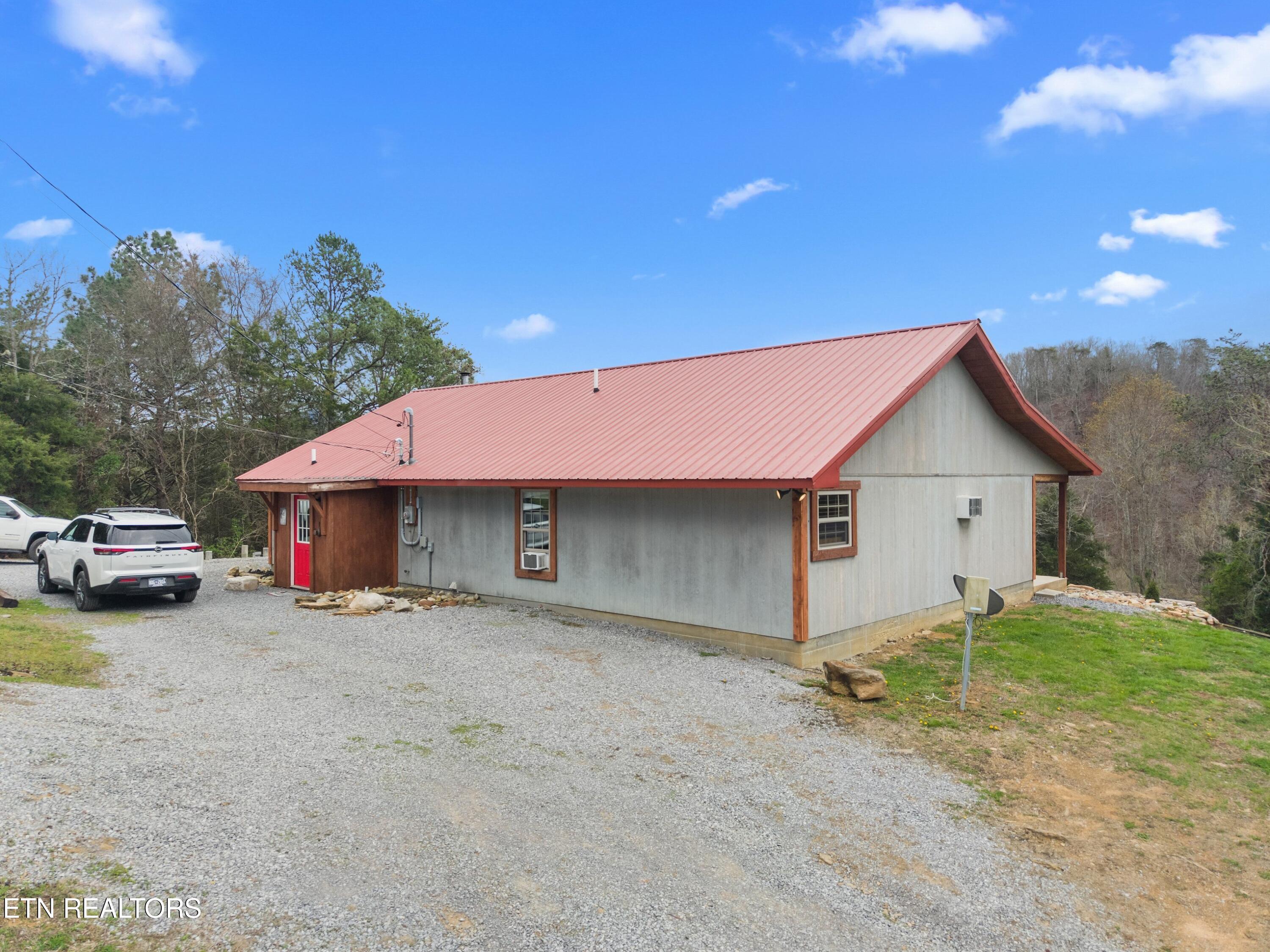 2357 Hall Road Dandridge TN 37725