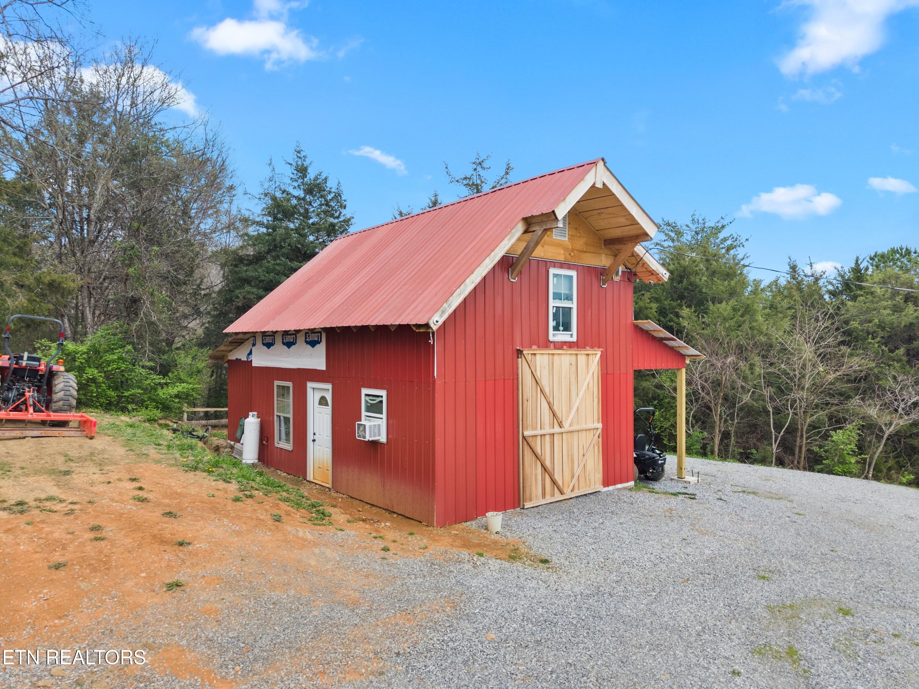 2357 Hall Road Dandridge TN 37725