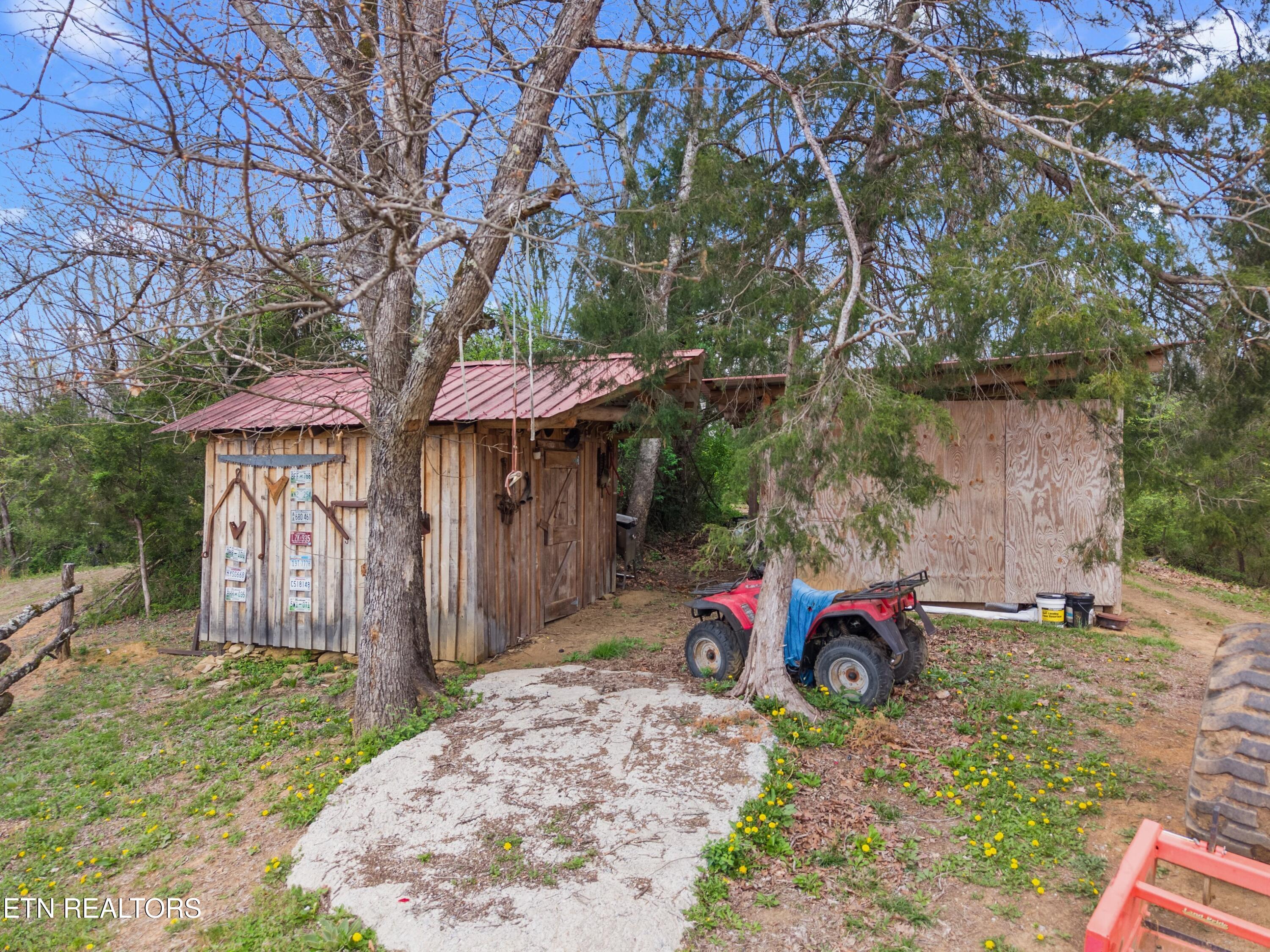2357 Hall Road Dandridge TN 37725