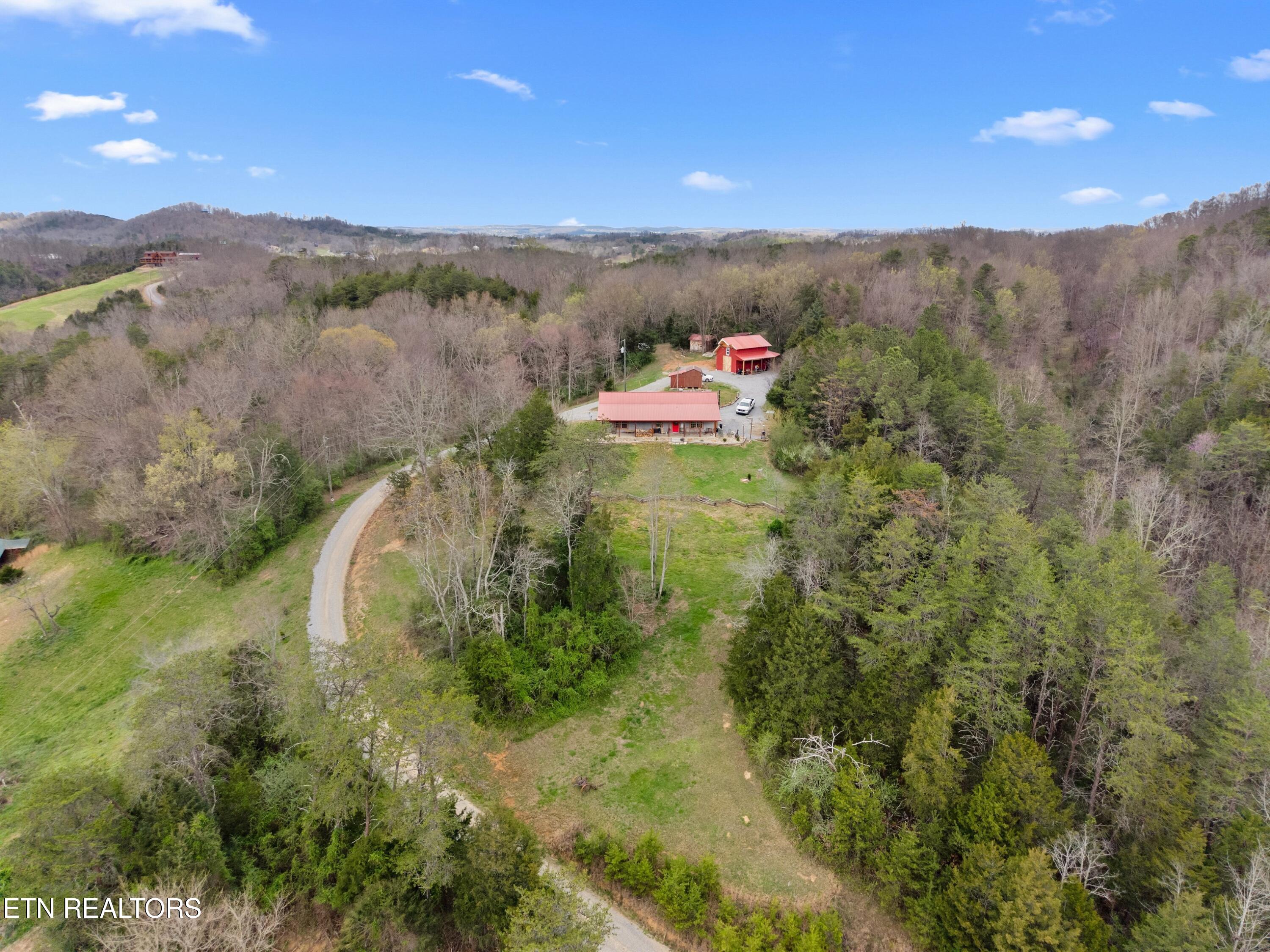 2357 Hall Road Dandridge TN 37725