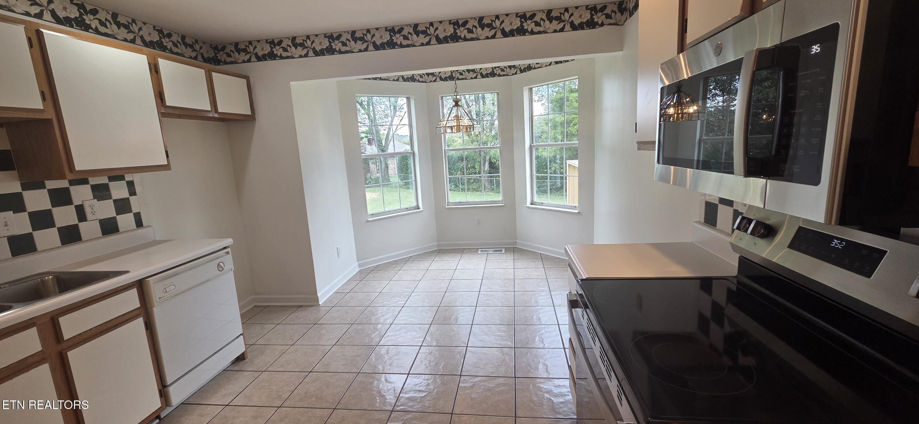 220 Roundup Lane Lenoir City TN 37772