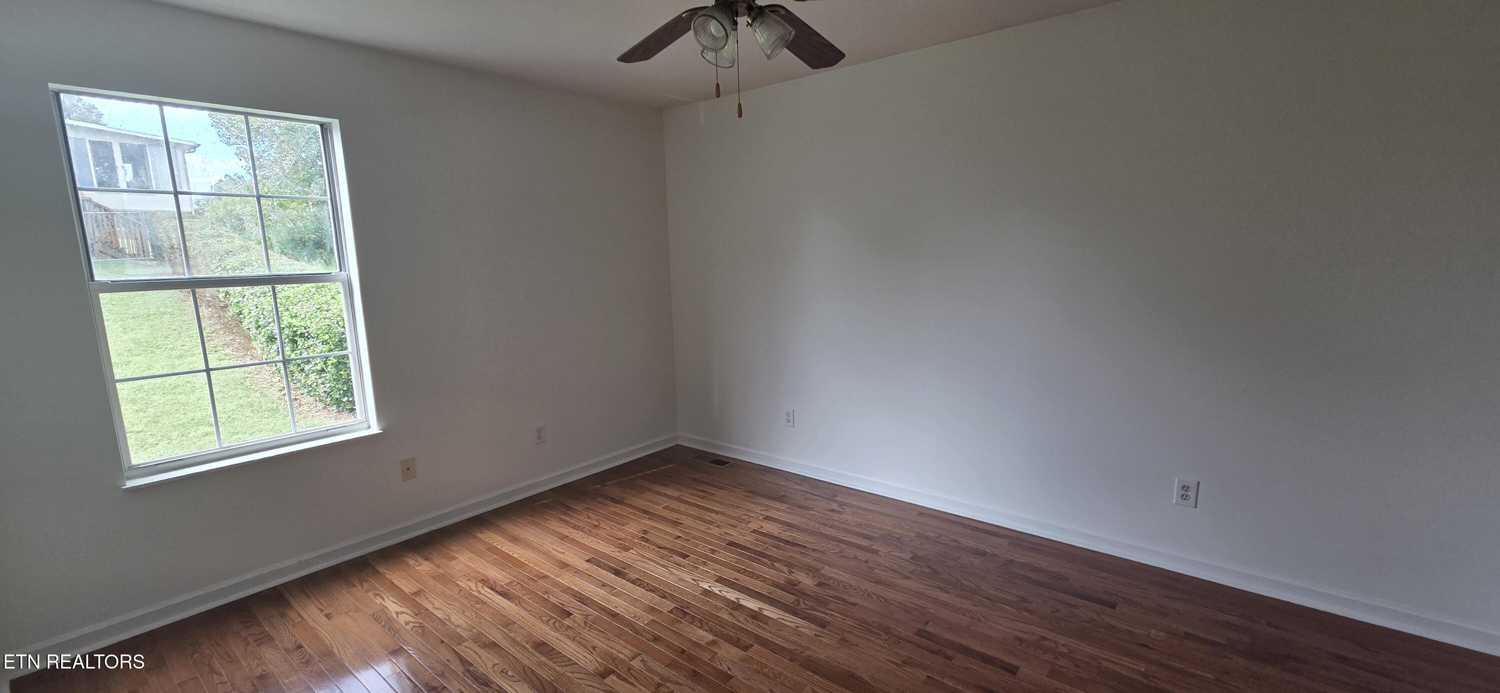 220 Roundup Lane Lenoir City TN 37772