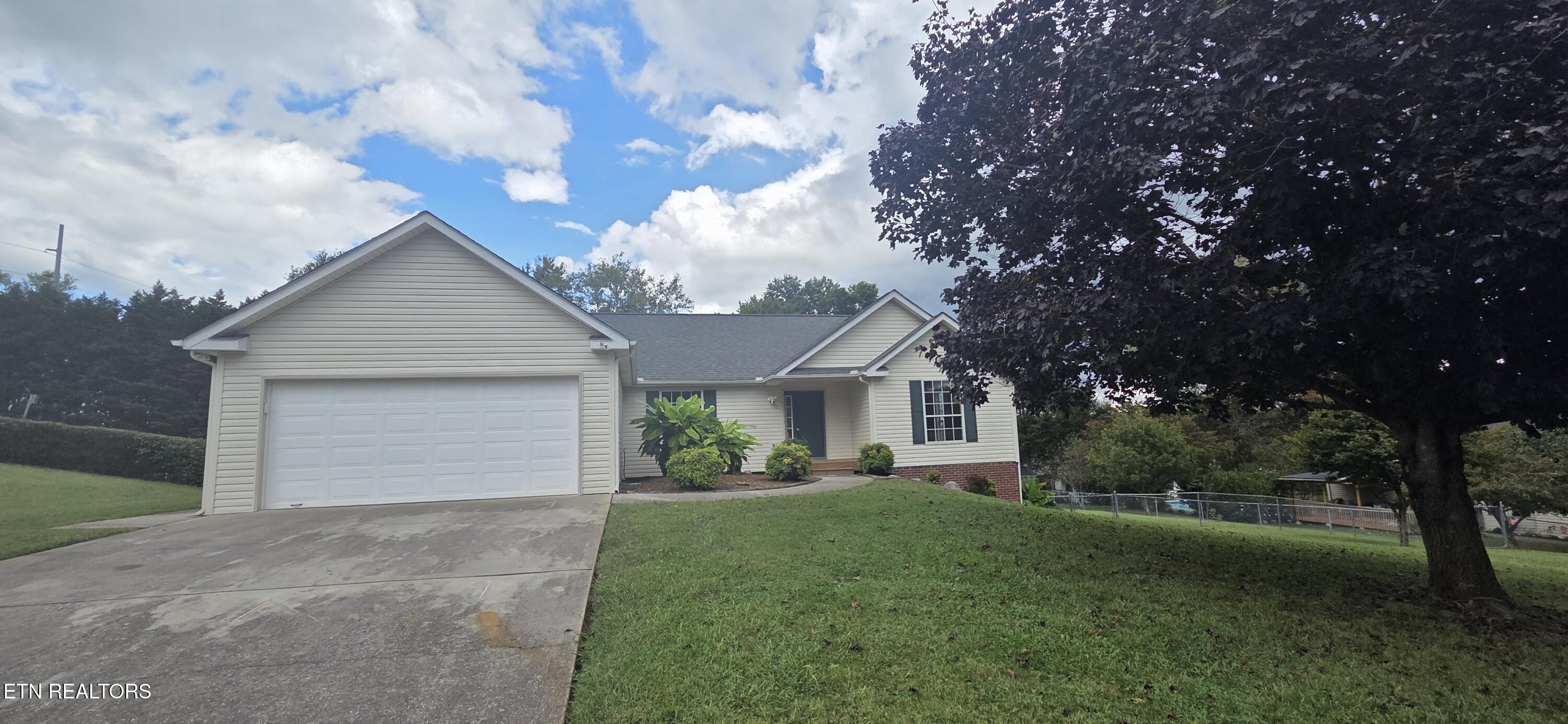 220 Roundup Lane Lenoir City TN 37772