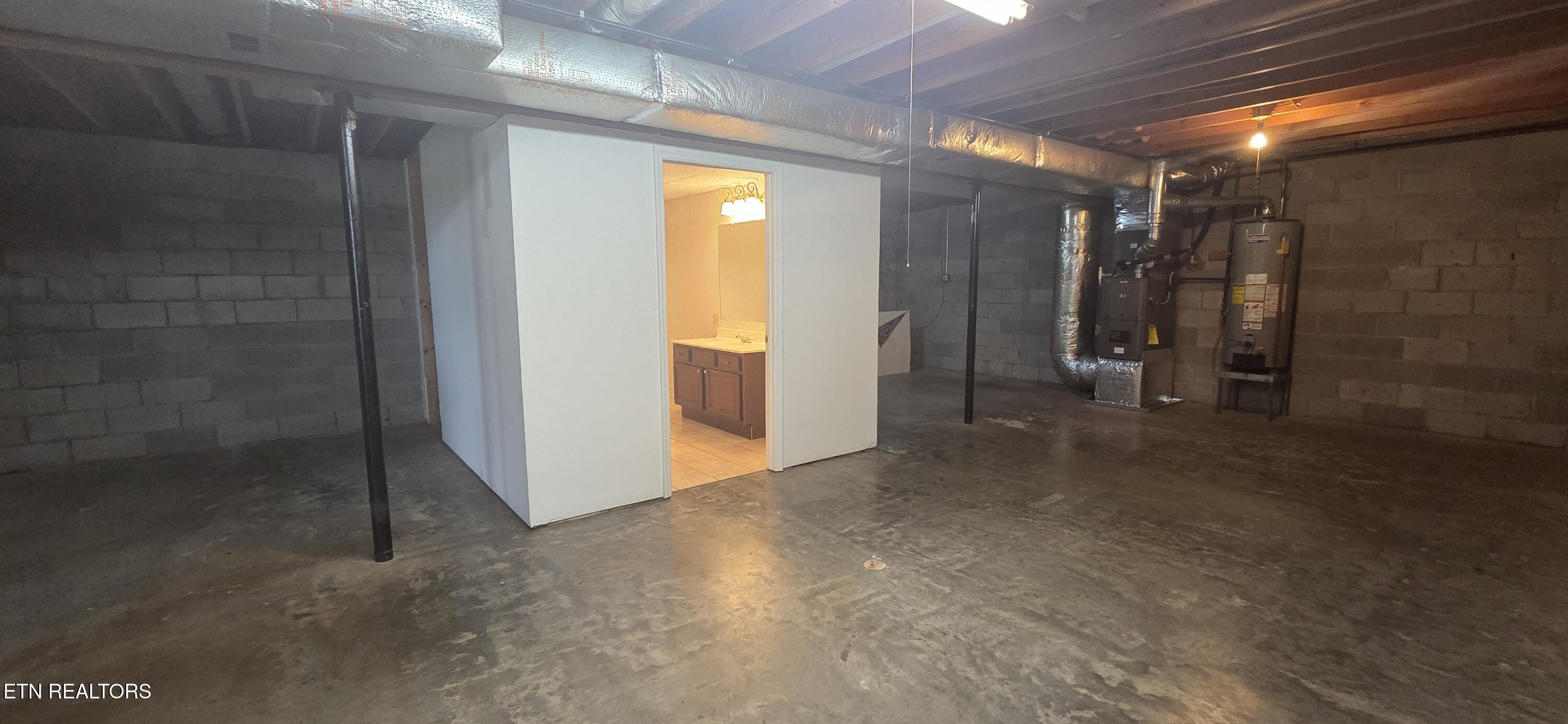 220 Roundup Lane Lenoir City TN 37772