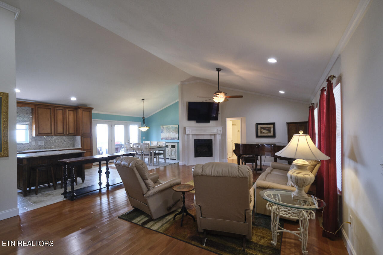 132 Skyline Drive Dandridge TN 37725