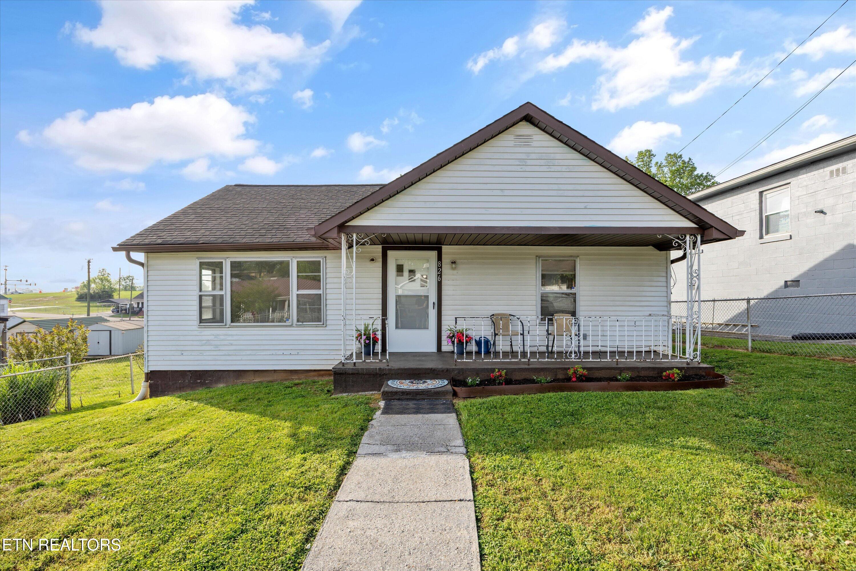 826 Sidebrook Avenue Knoxville TN 37921