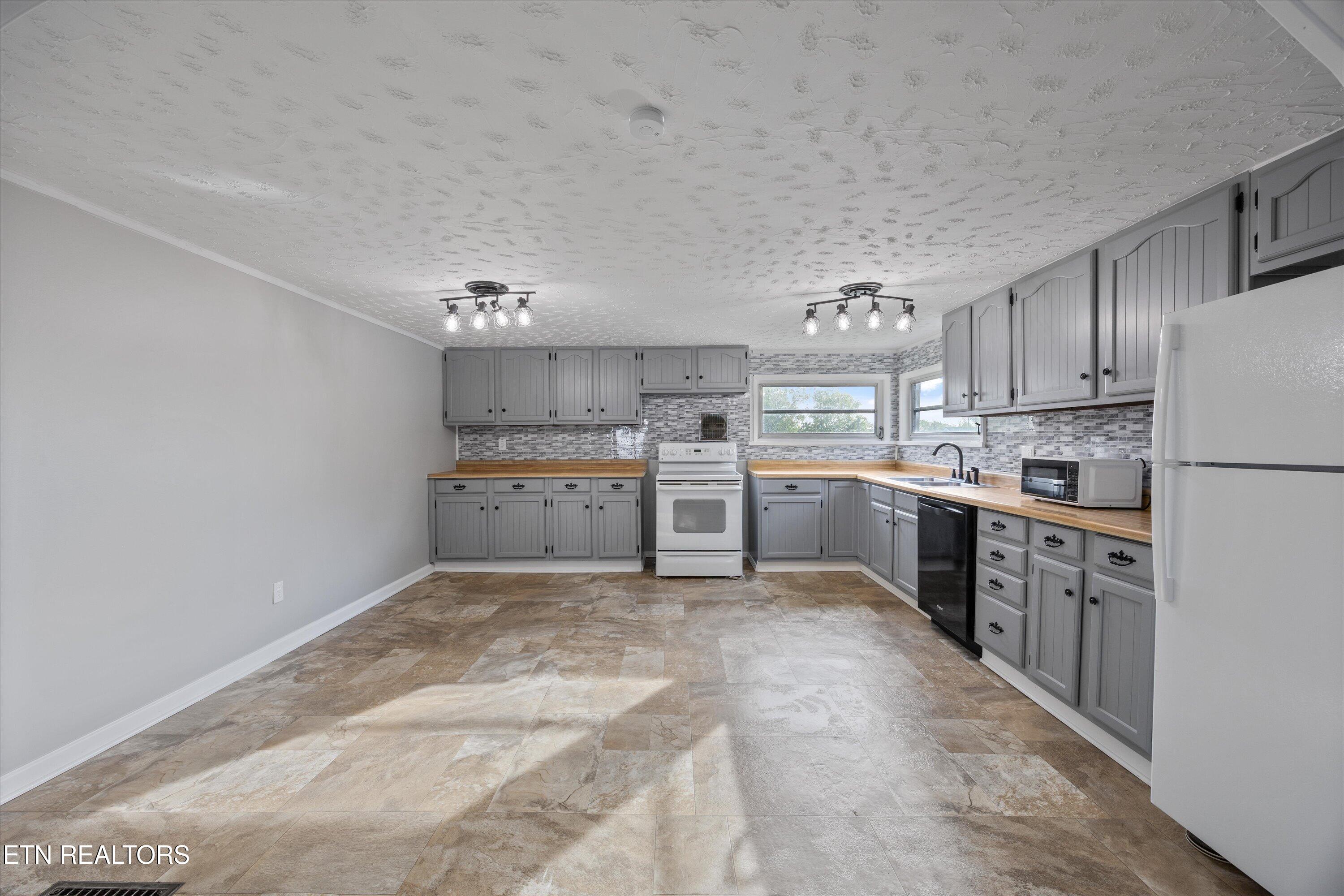 826 Sidebrook Avenue Knoxville TN 37921