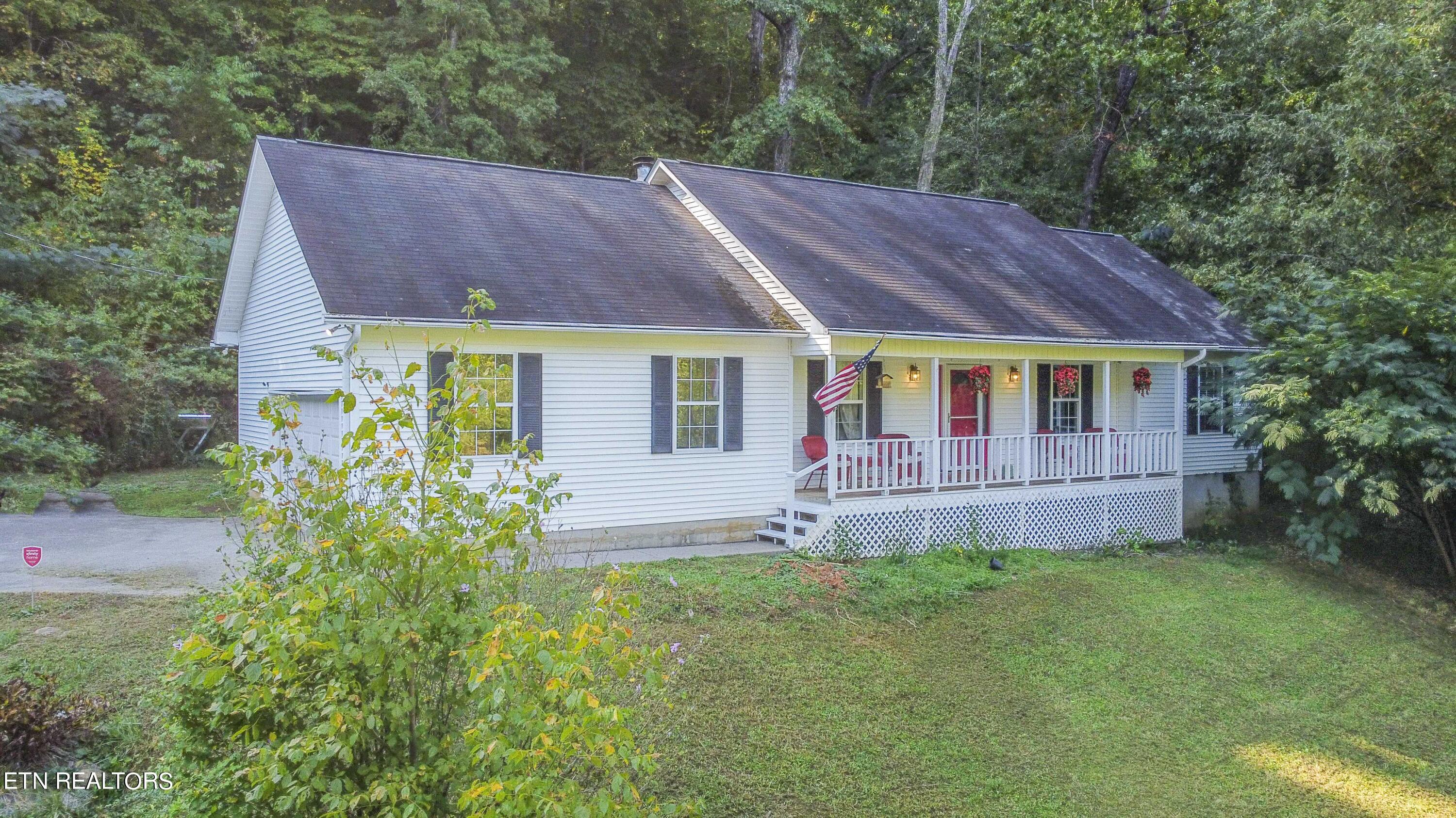 689 Mahoney Road Oliver Springs TN 37840