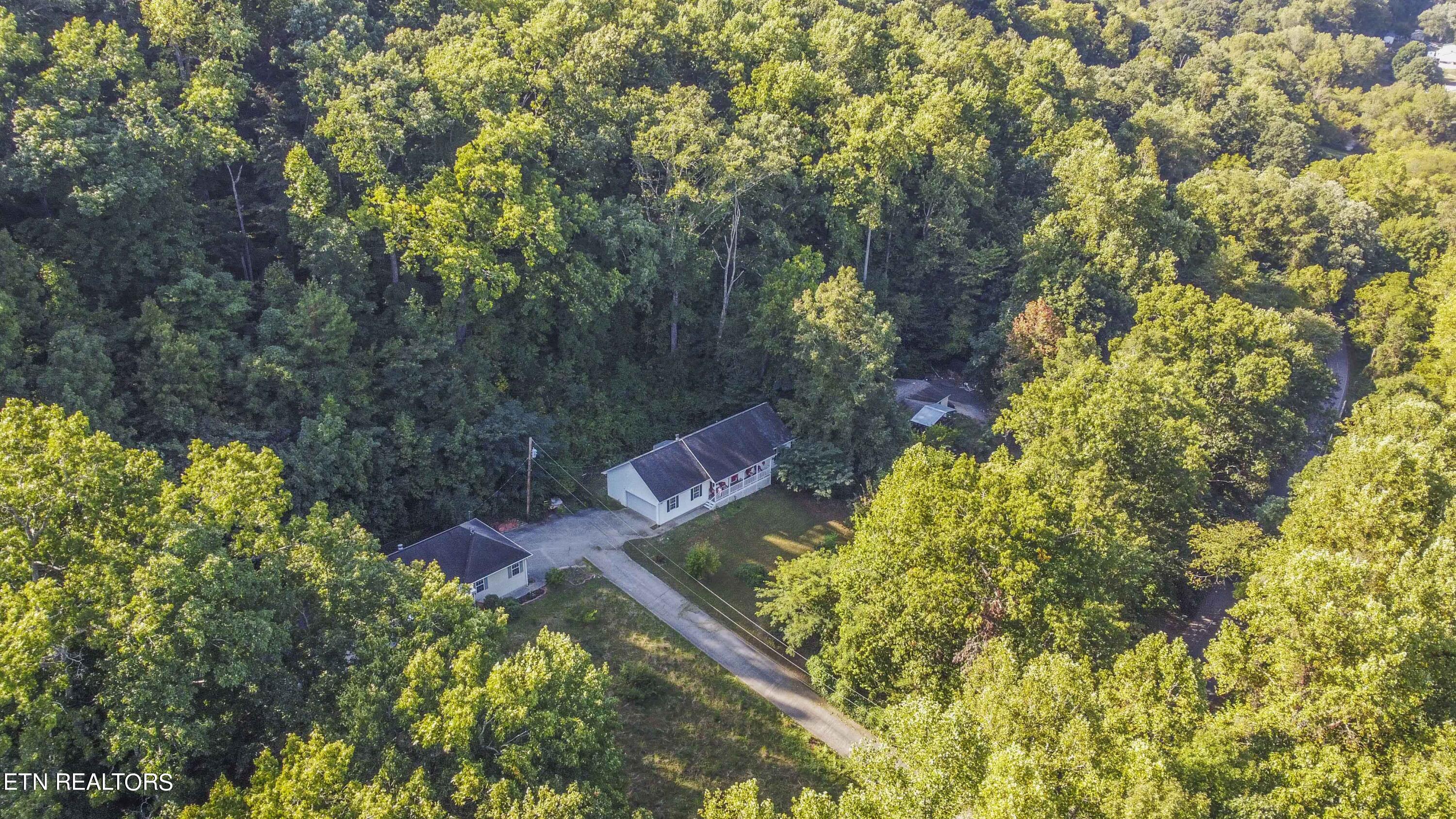 689 Mahoney Road Oliver Springs TN 37840