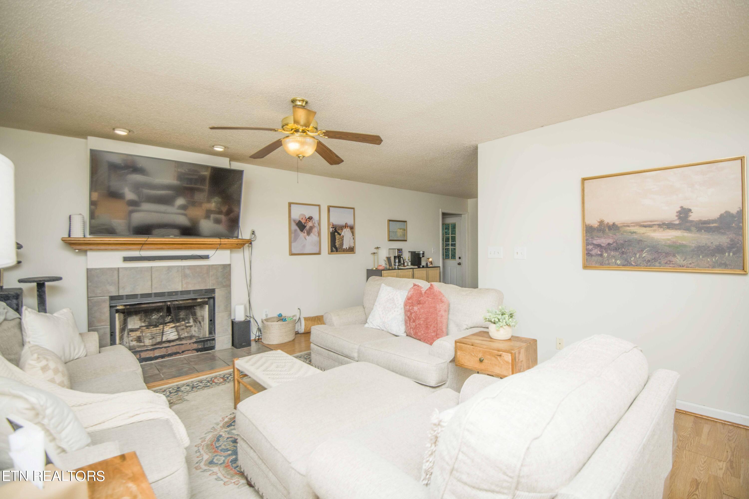 689 Mahoney Road Oliver Springs TN 37840