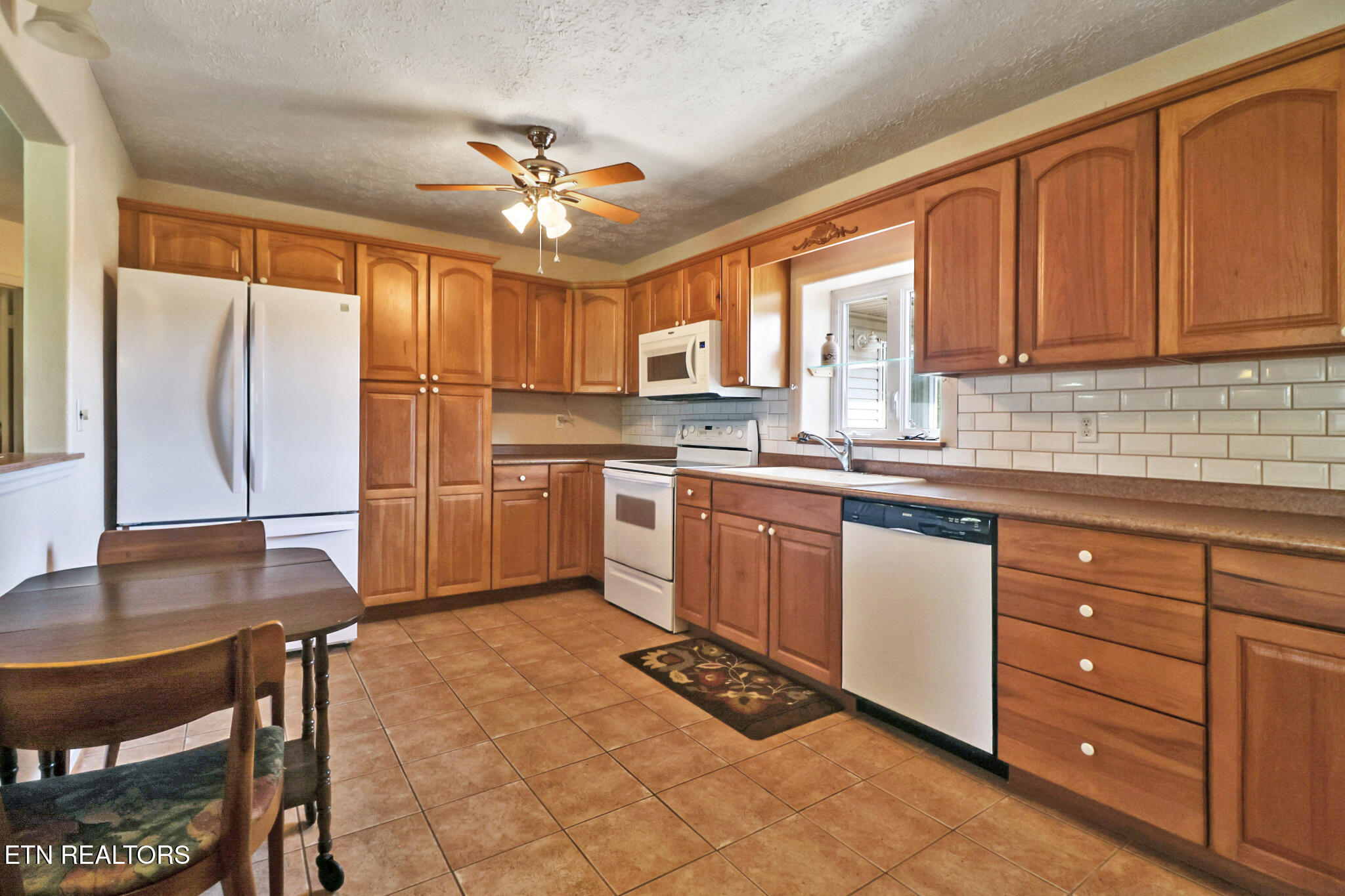 98 Drew Howard Road Crossville TN 38558