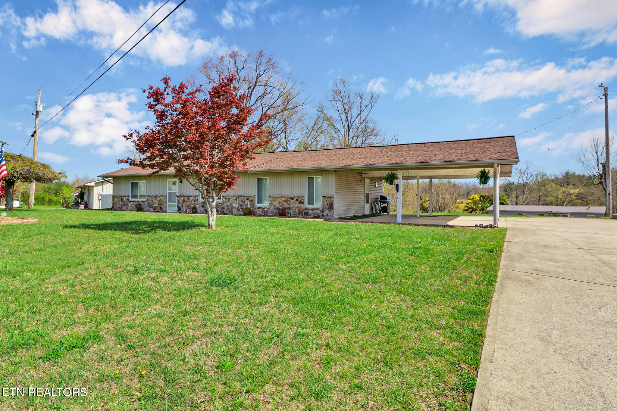 98 Drew Howard Road Crossville TN 38558