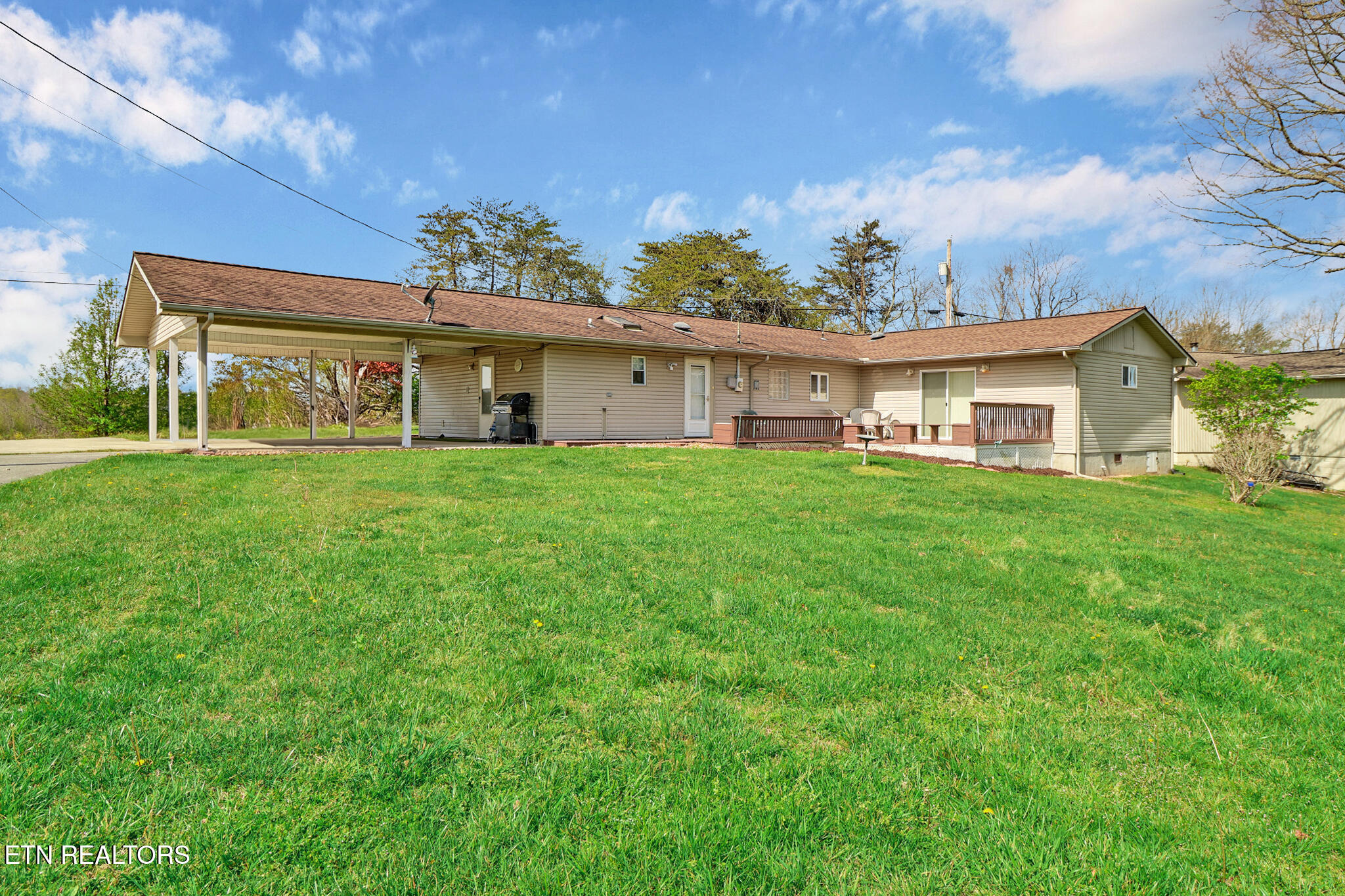 98 Drew Howard Road Crossville TN 38558