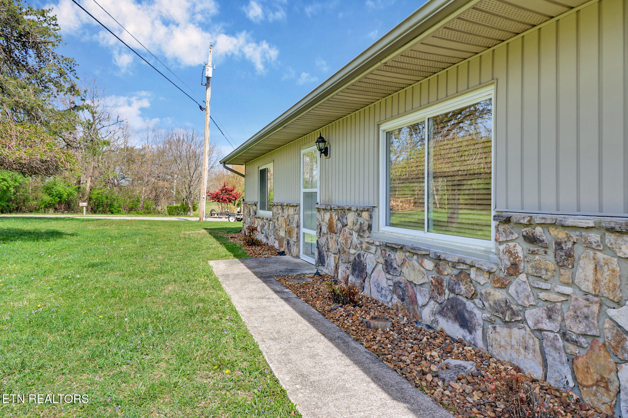 98 Drew Howard Road Crossville TN 38558