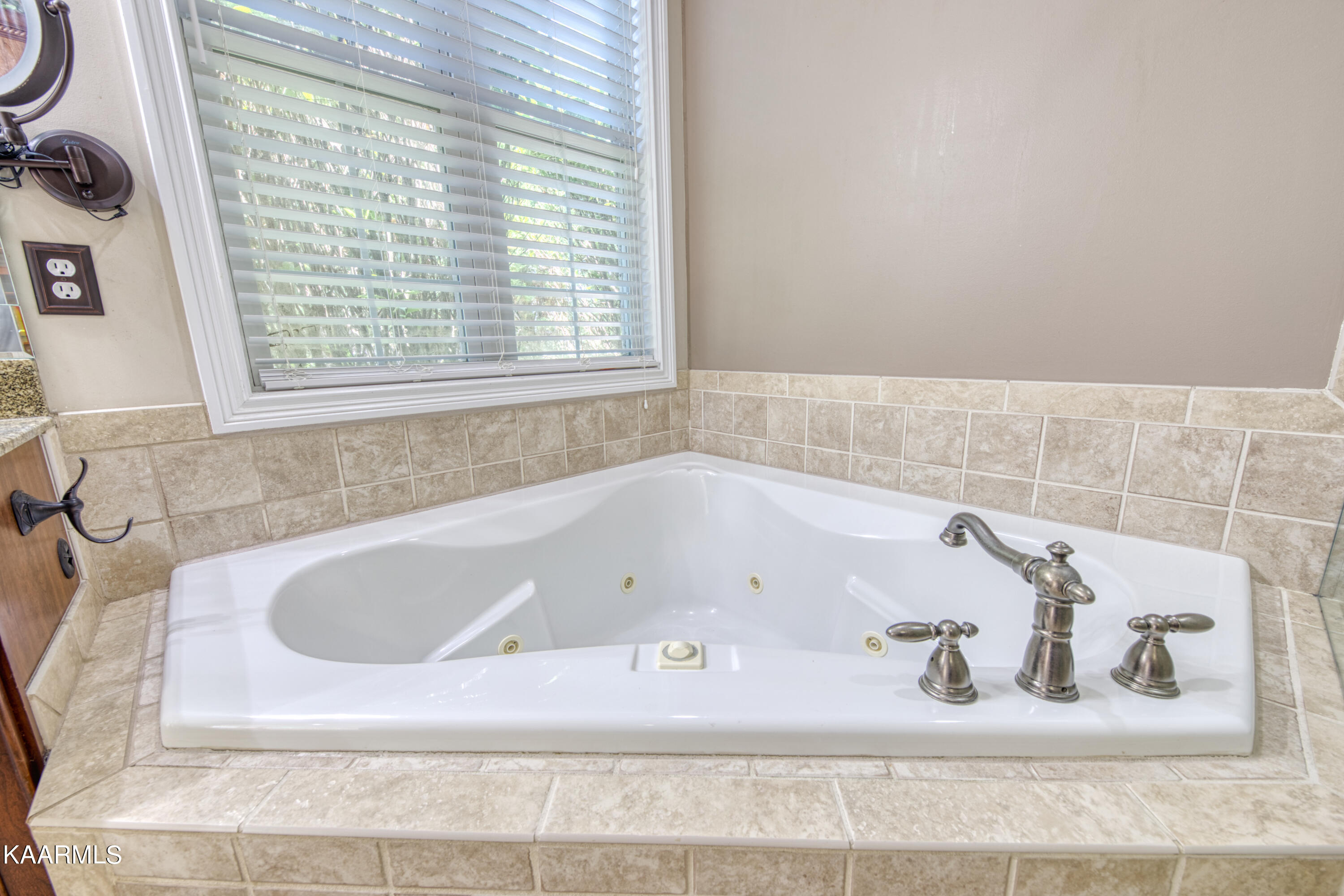 223 Spring Water Lane Knoxville TN 37934