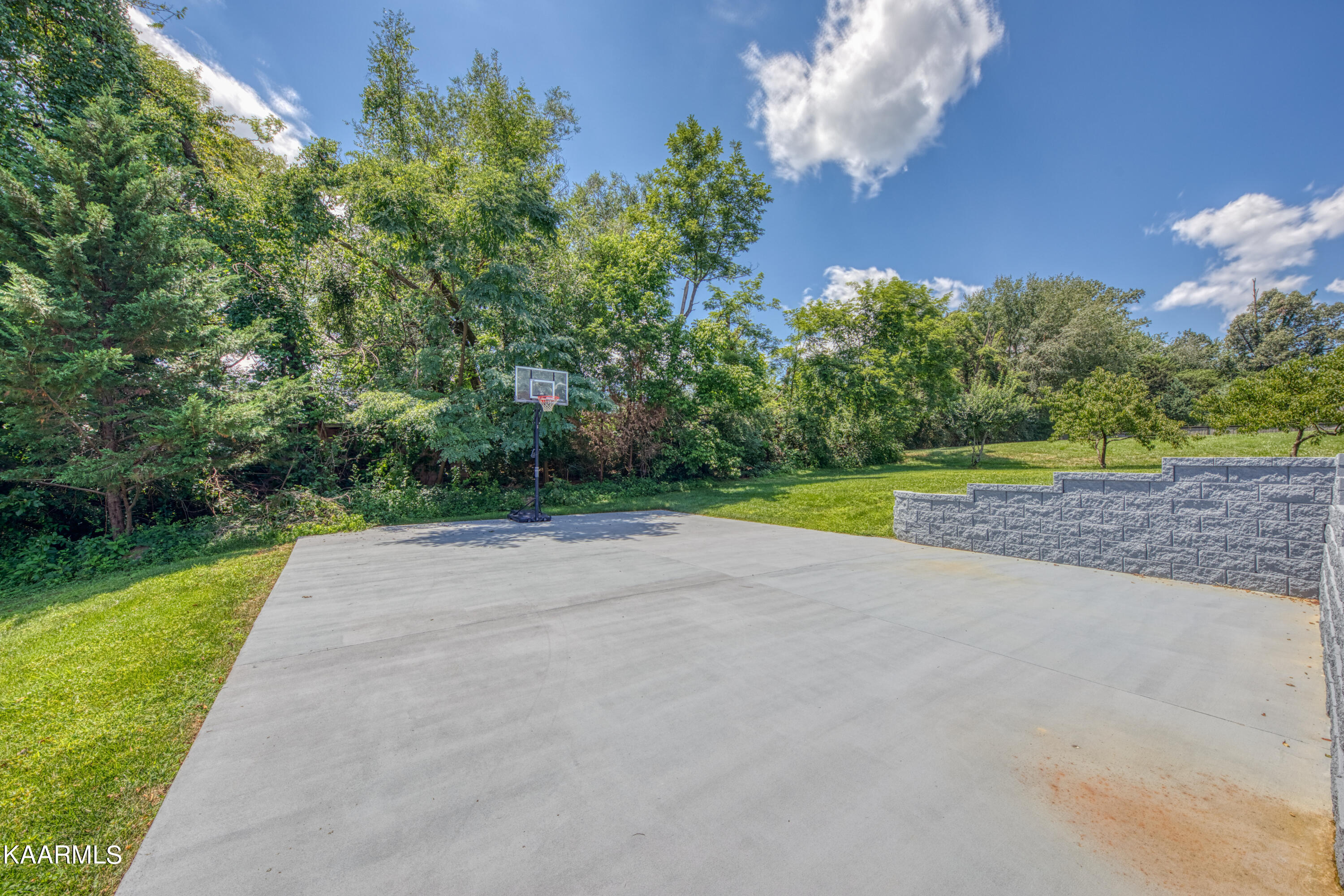 223 Spring Water Lane Knoxville TN 37934