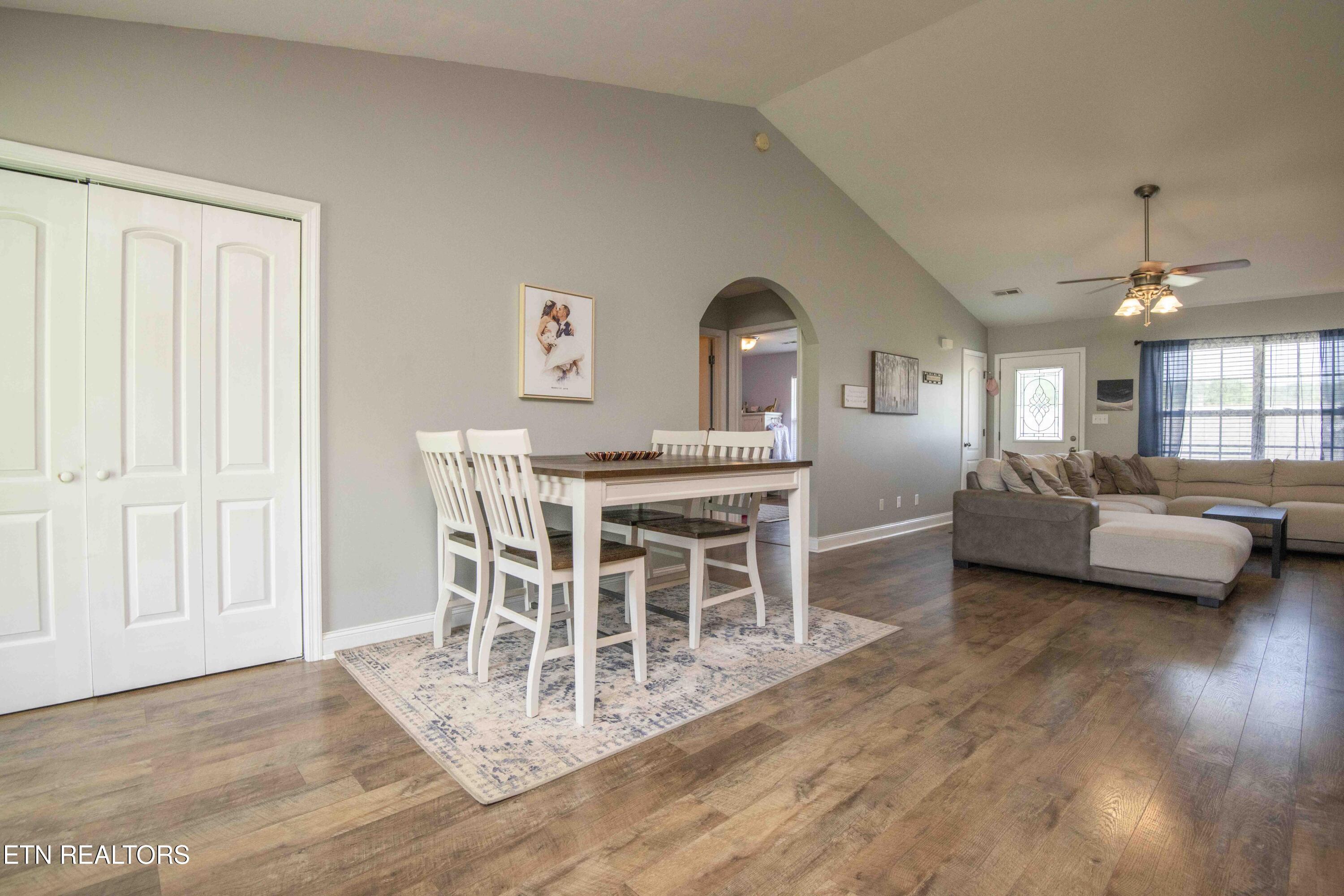8210 Dove Wing Lane Knoxville TN 37938