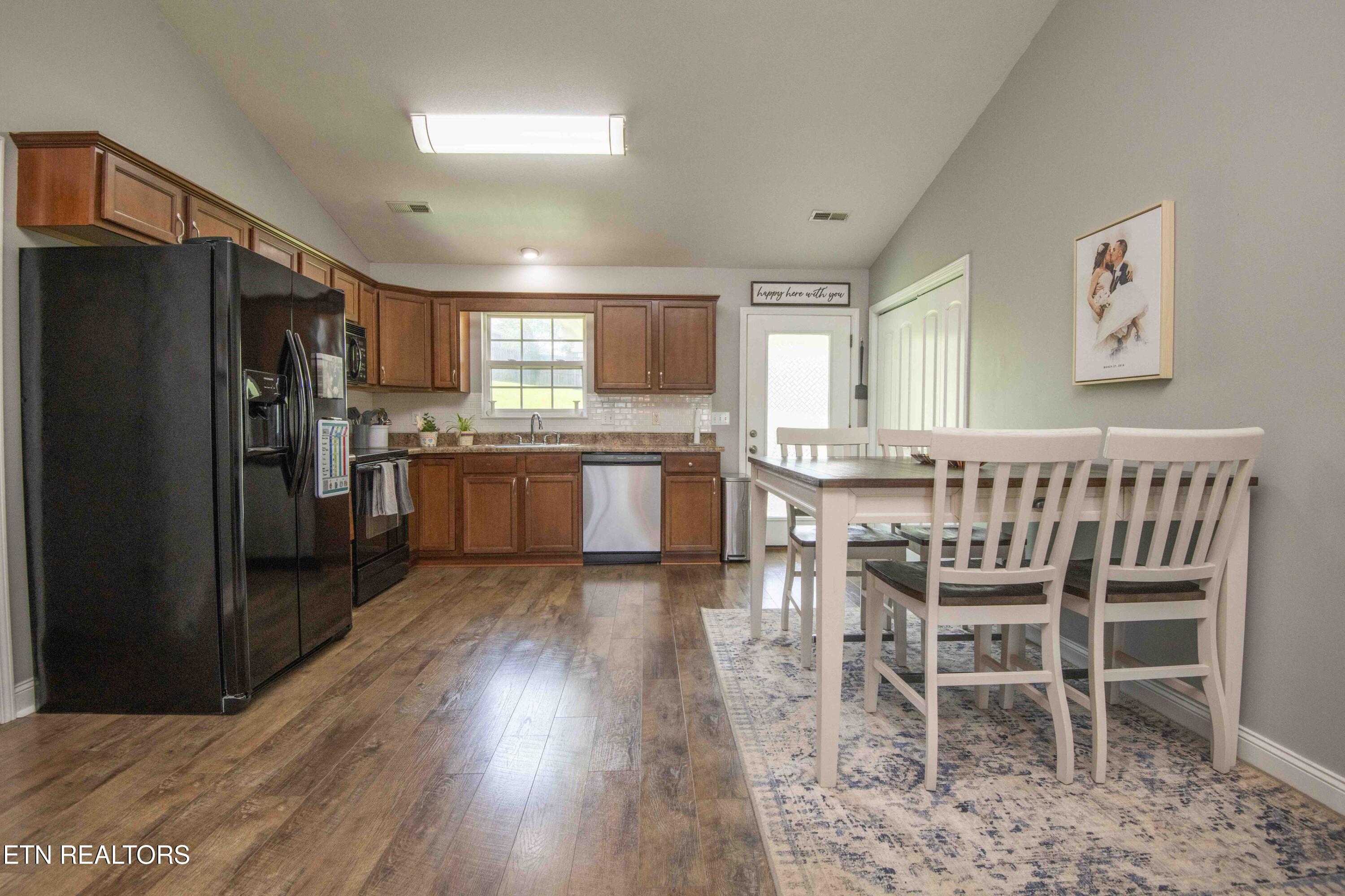 8210 Dove Wing Lane Knoxville TN 37938