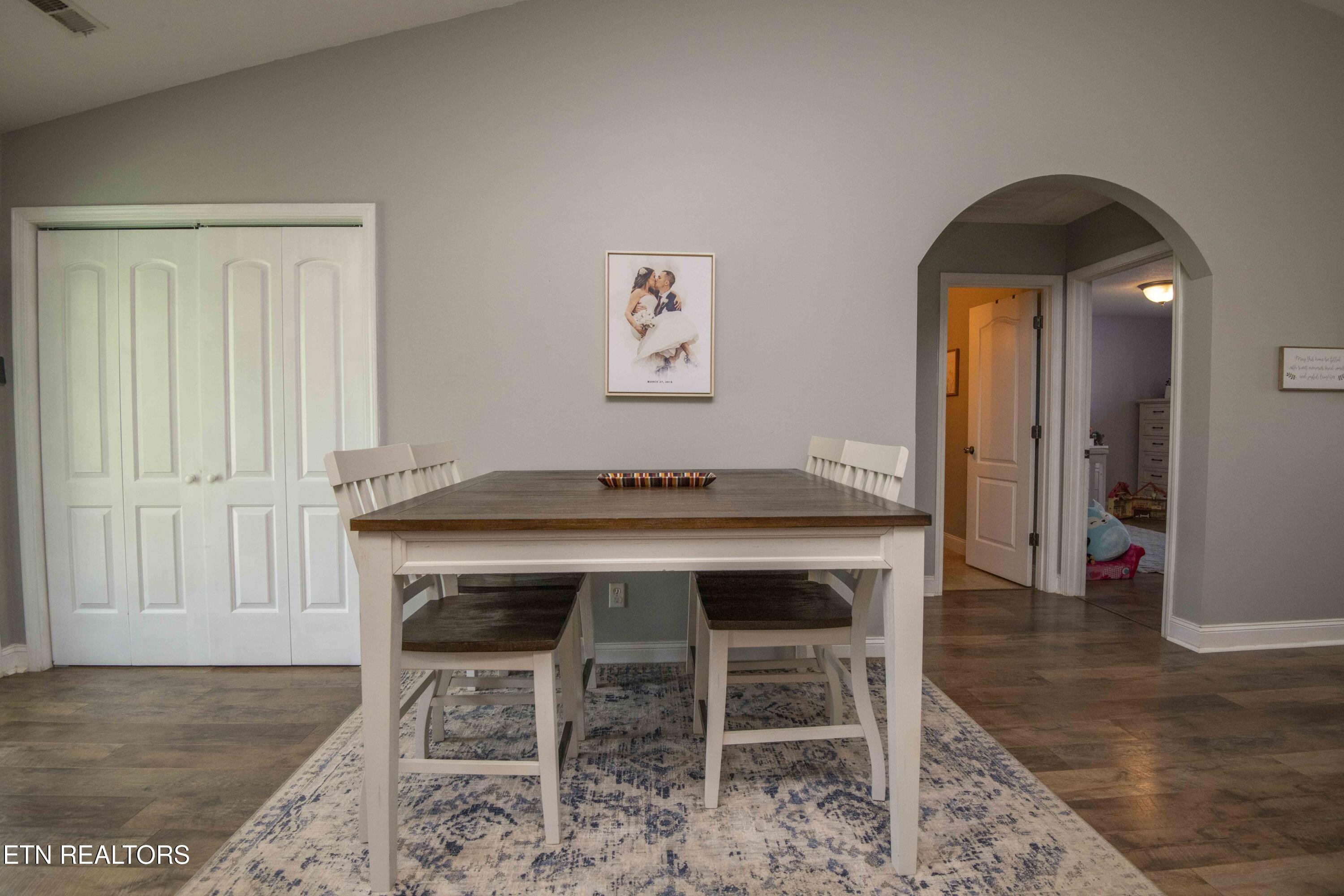 8210 Dove Wing Lane Knoxville TN 37938