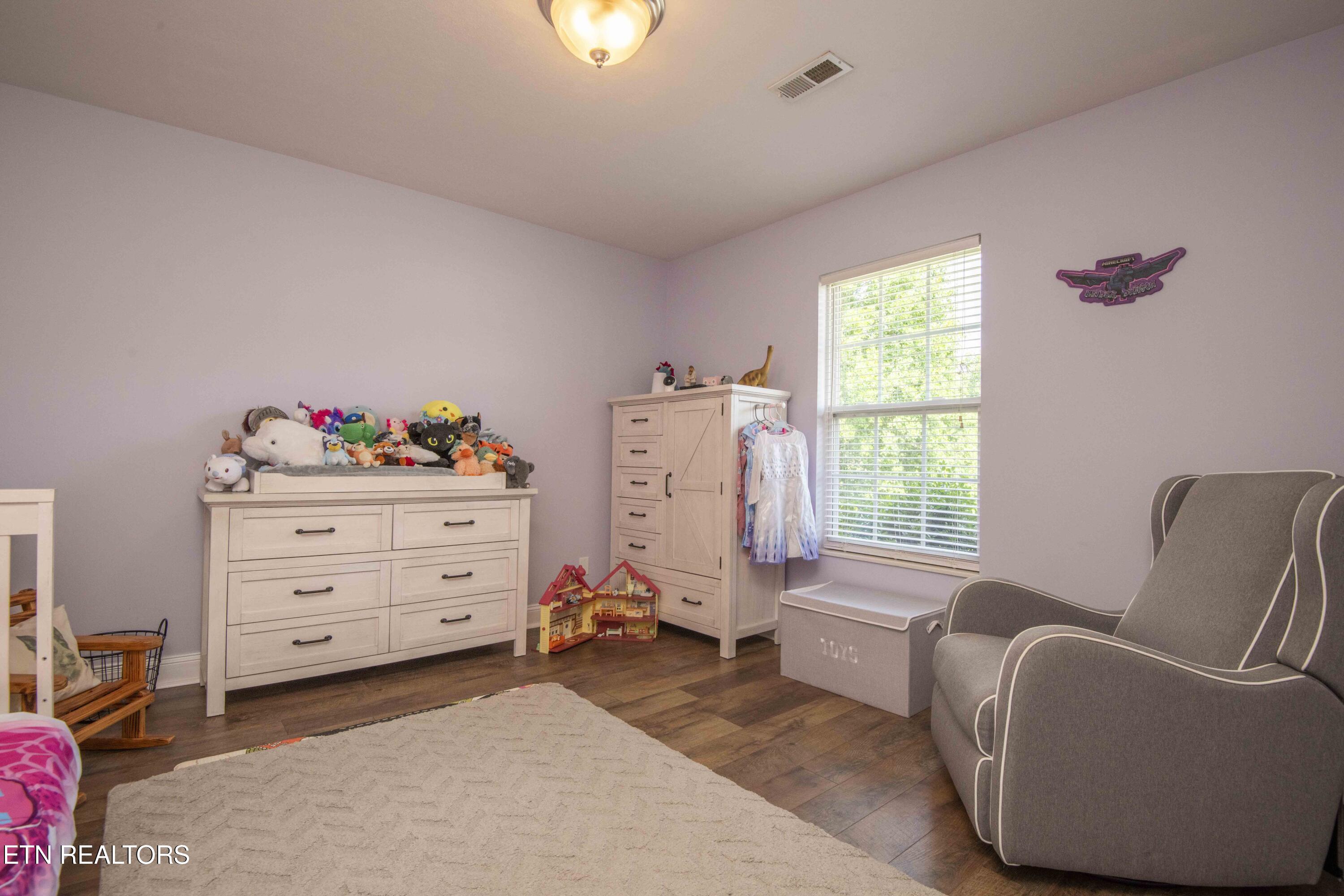 8210 Dove Wing Lane Knoxville TN 37938