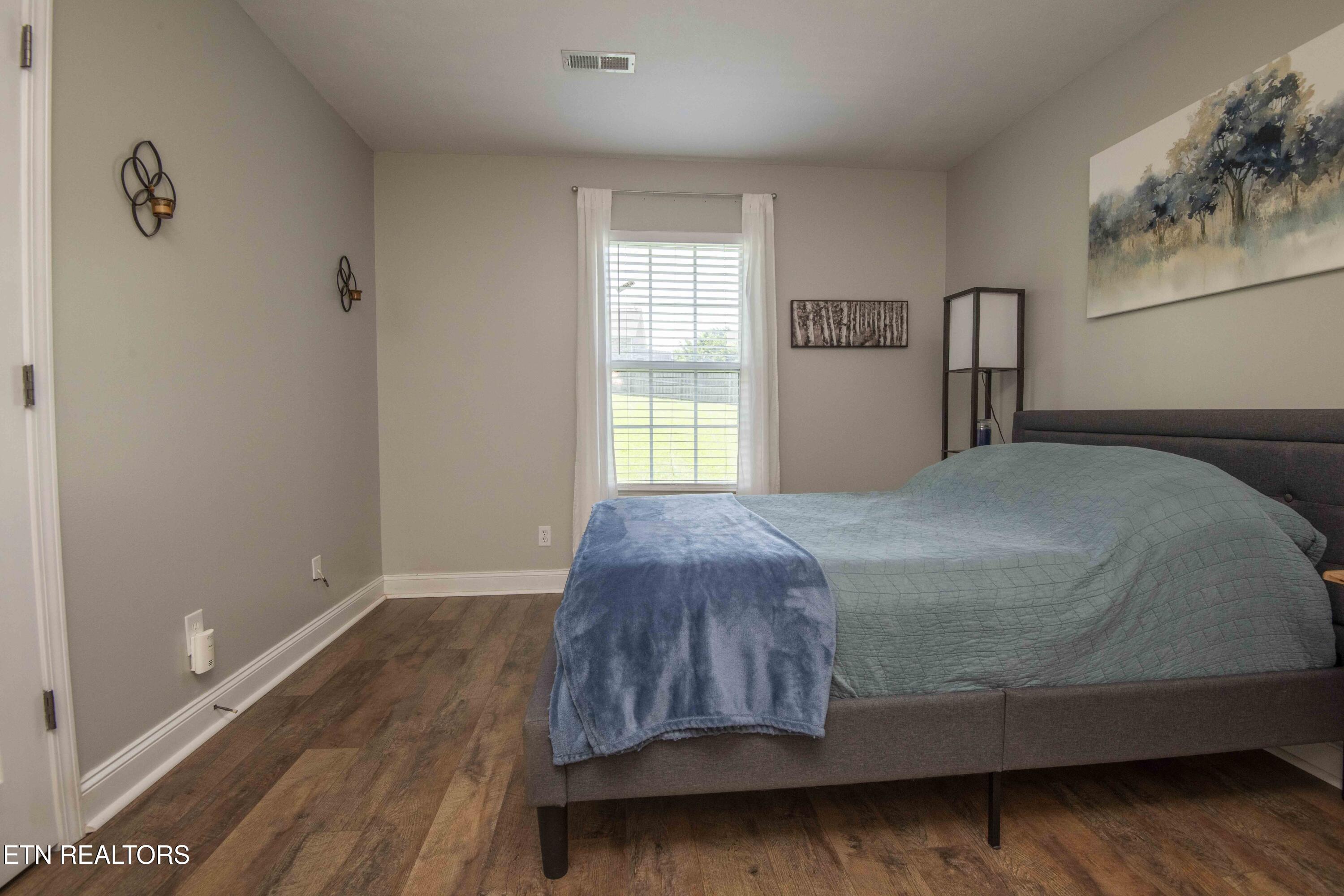 8210 Dove Wing Lane Knoxville TN 37938