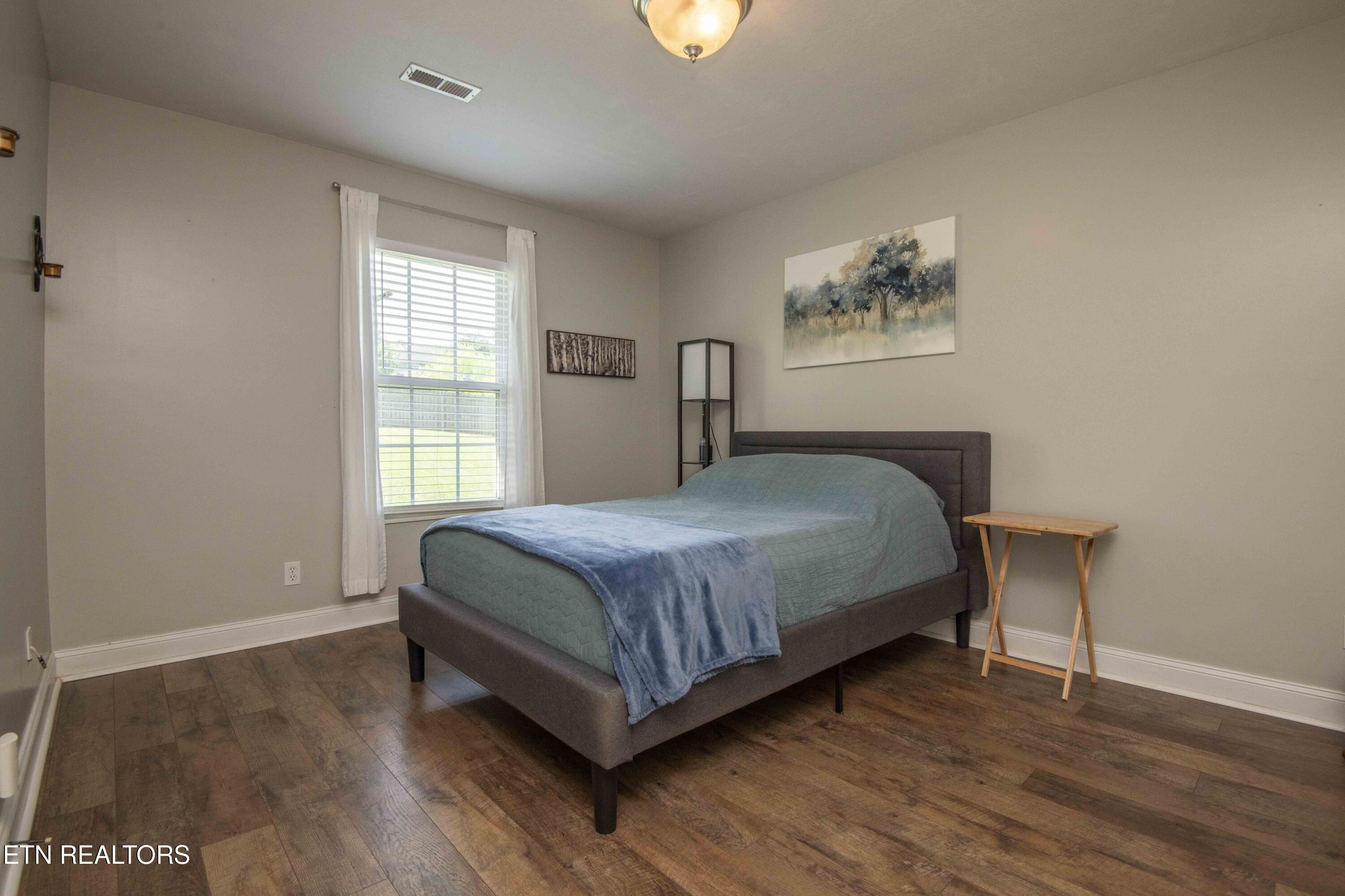 8210 Dove Wing Lane Knoxville TN 37938