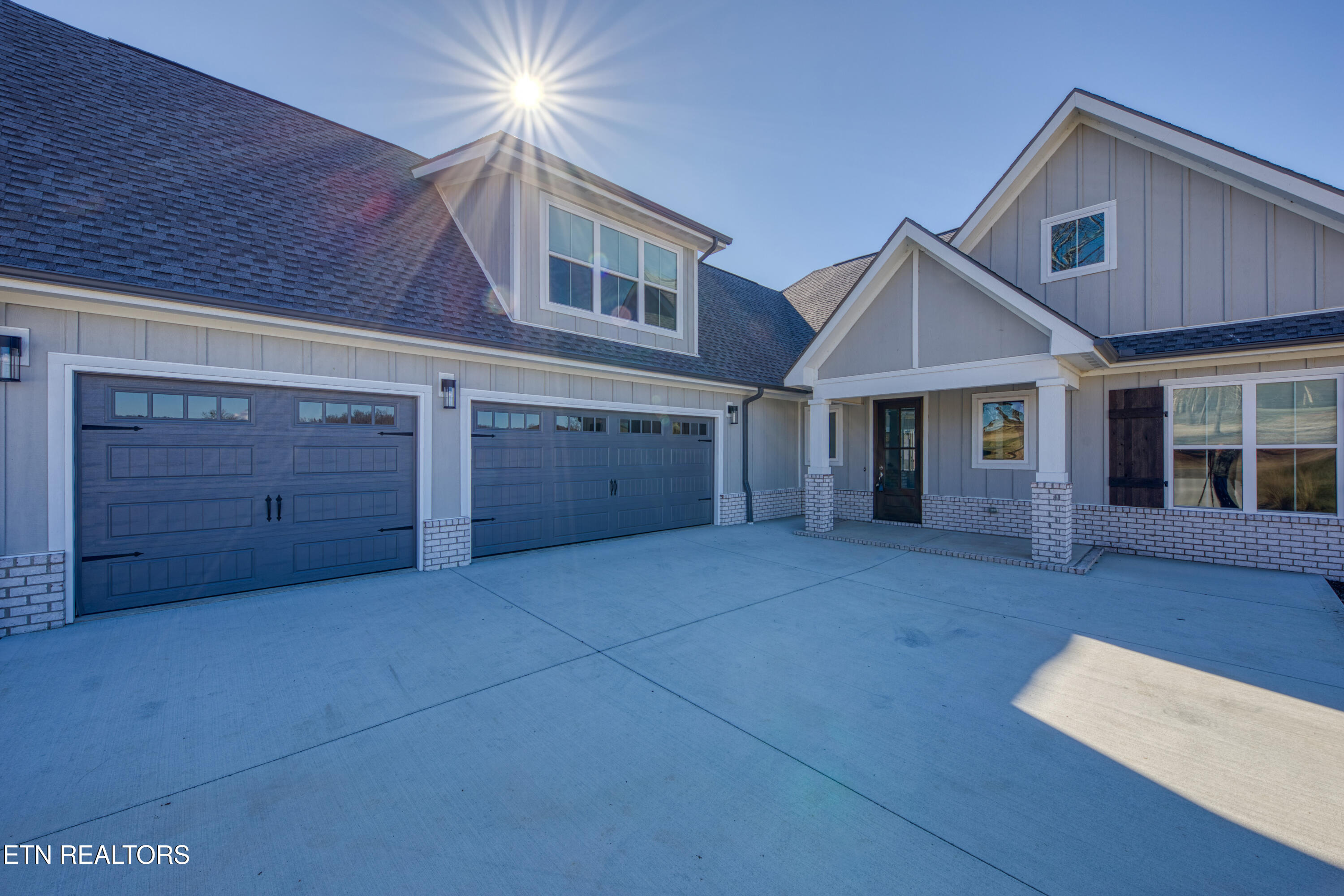 1869 Persimmon Ridge Loudon TN 37774