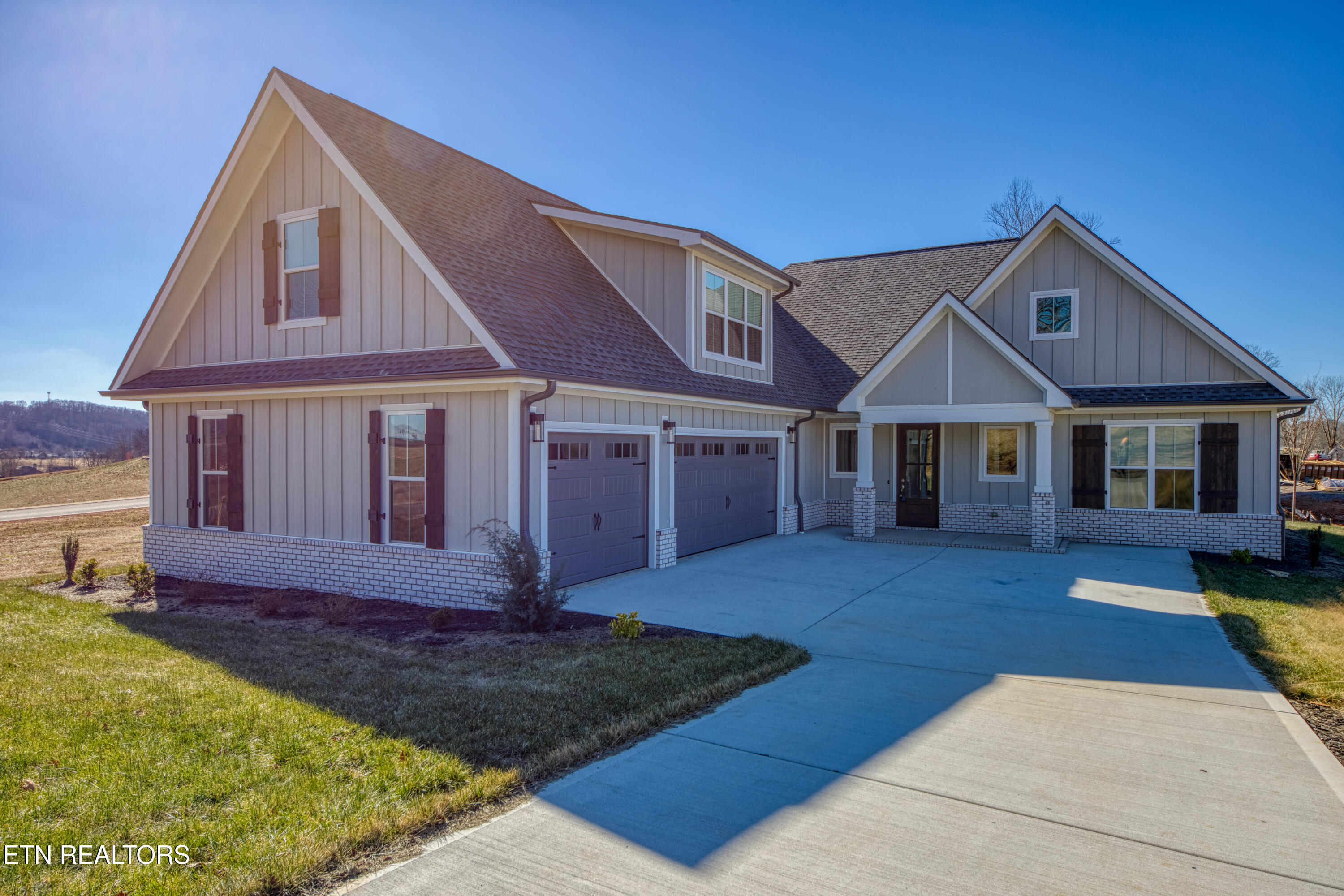 1869 Persimmon Ridge Loudon TN 37774