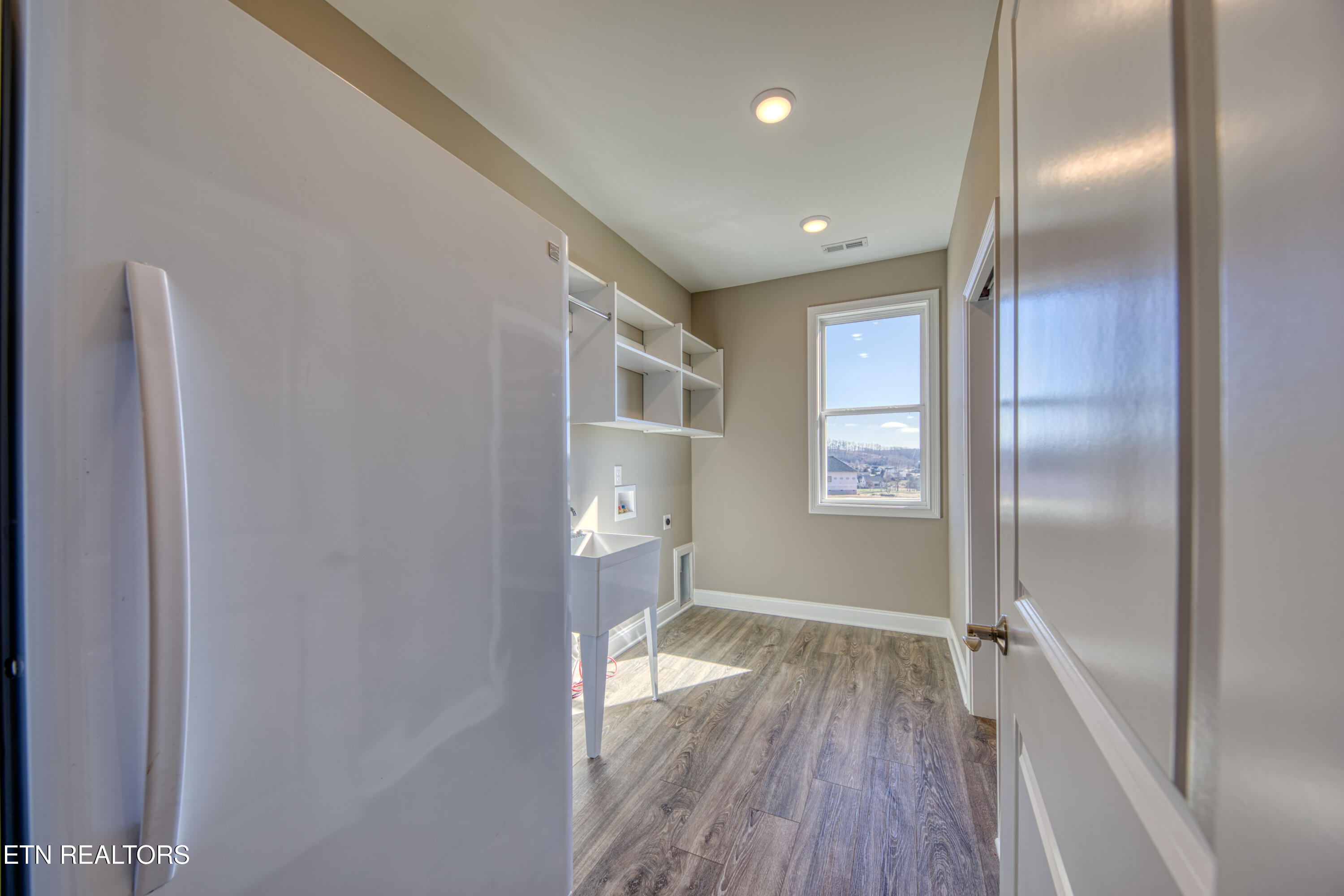 1869 Persimmon Ridge Loudon TN 37774