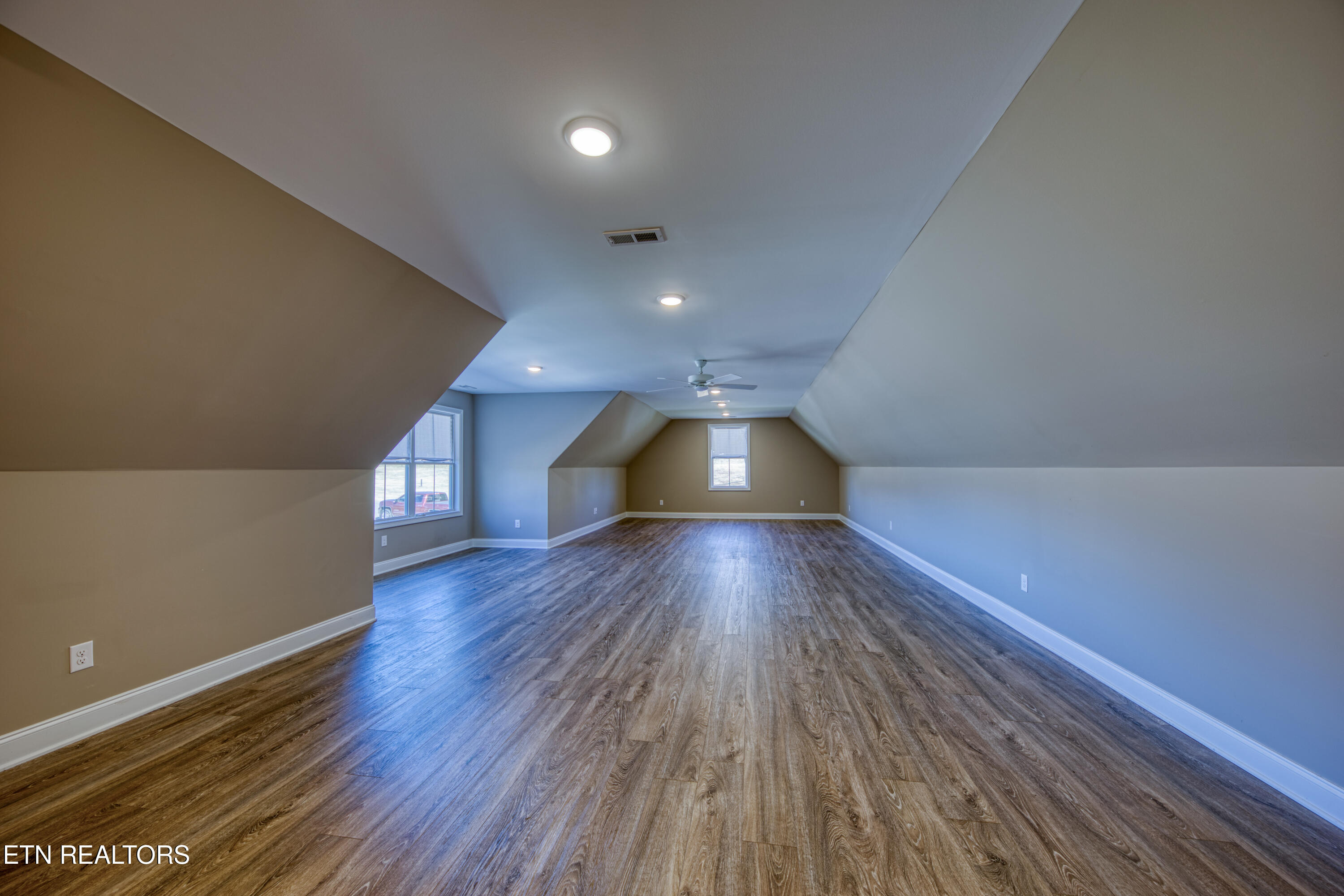 1869 Persimmon Ridge Loudon TN 37774