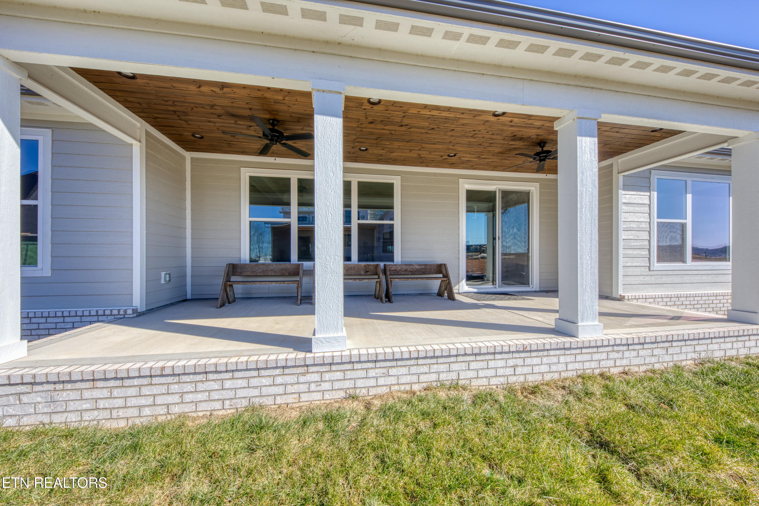 1869 Persimmon Ridge Loudon TN 37774
