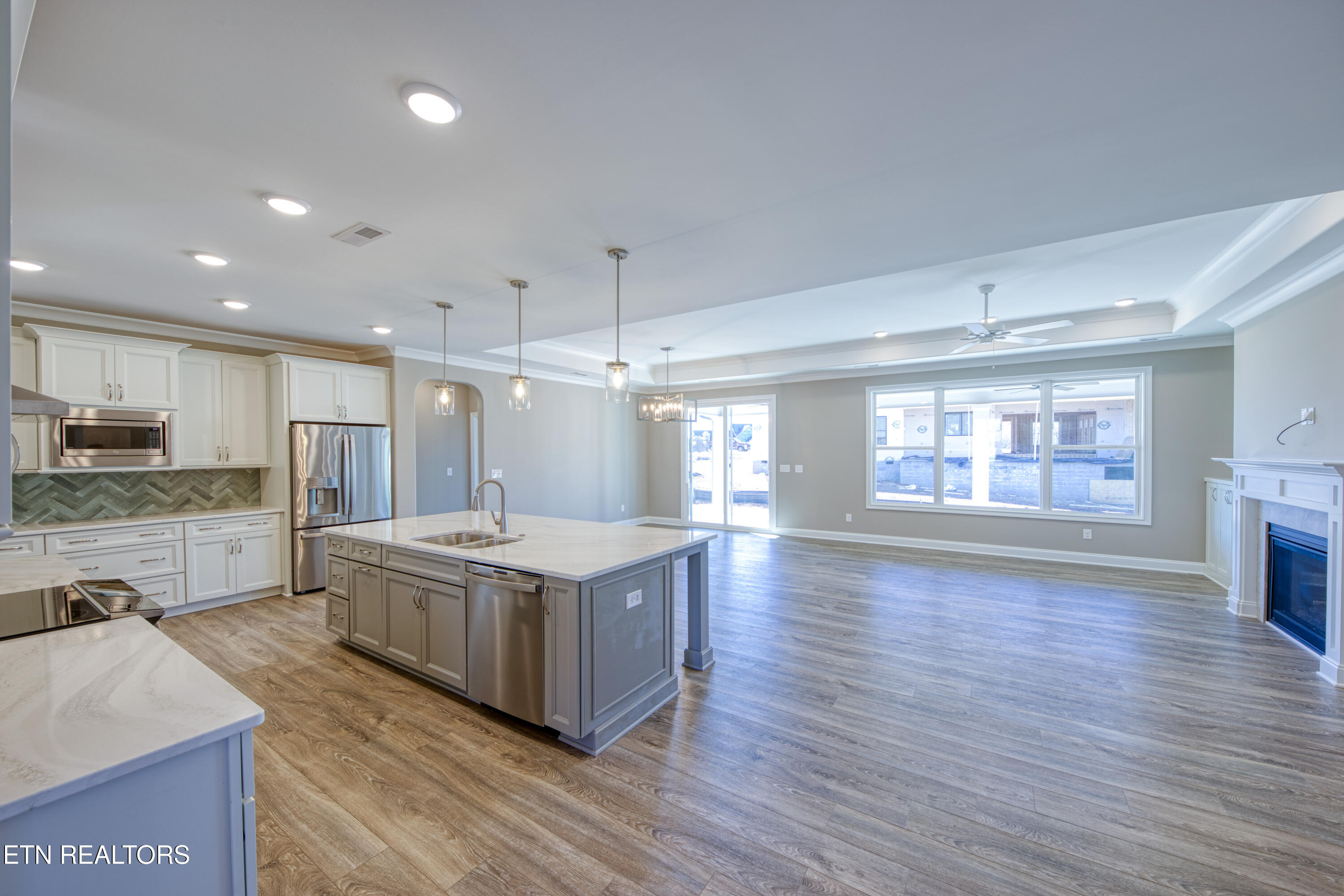 1869 Persimmon Ridge Loudon TN 37774