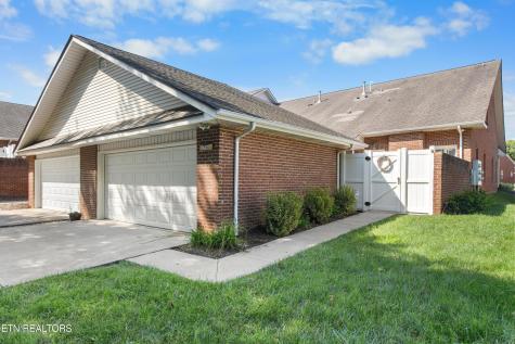 736 Poets Corner Way Knoxville TN 37919