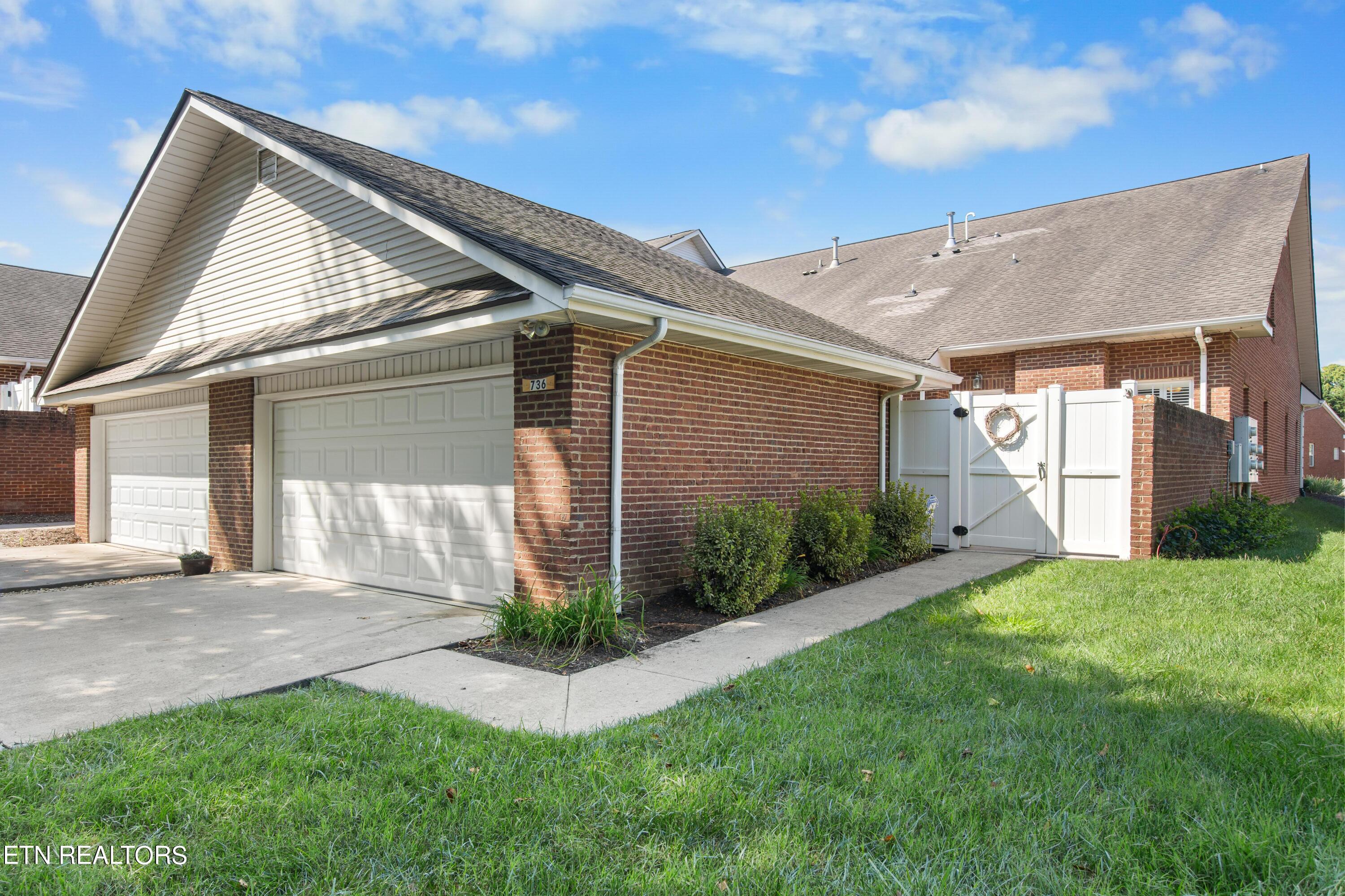 736 Poets Corner Way Knoxville TN 37919