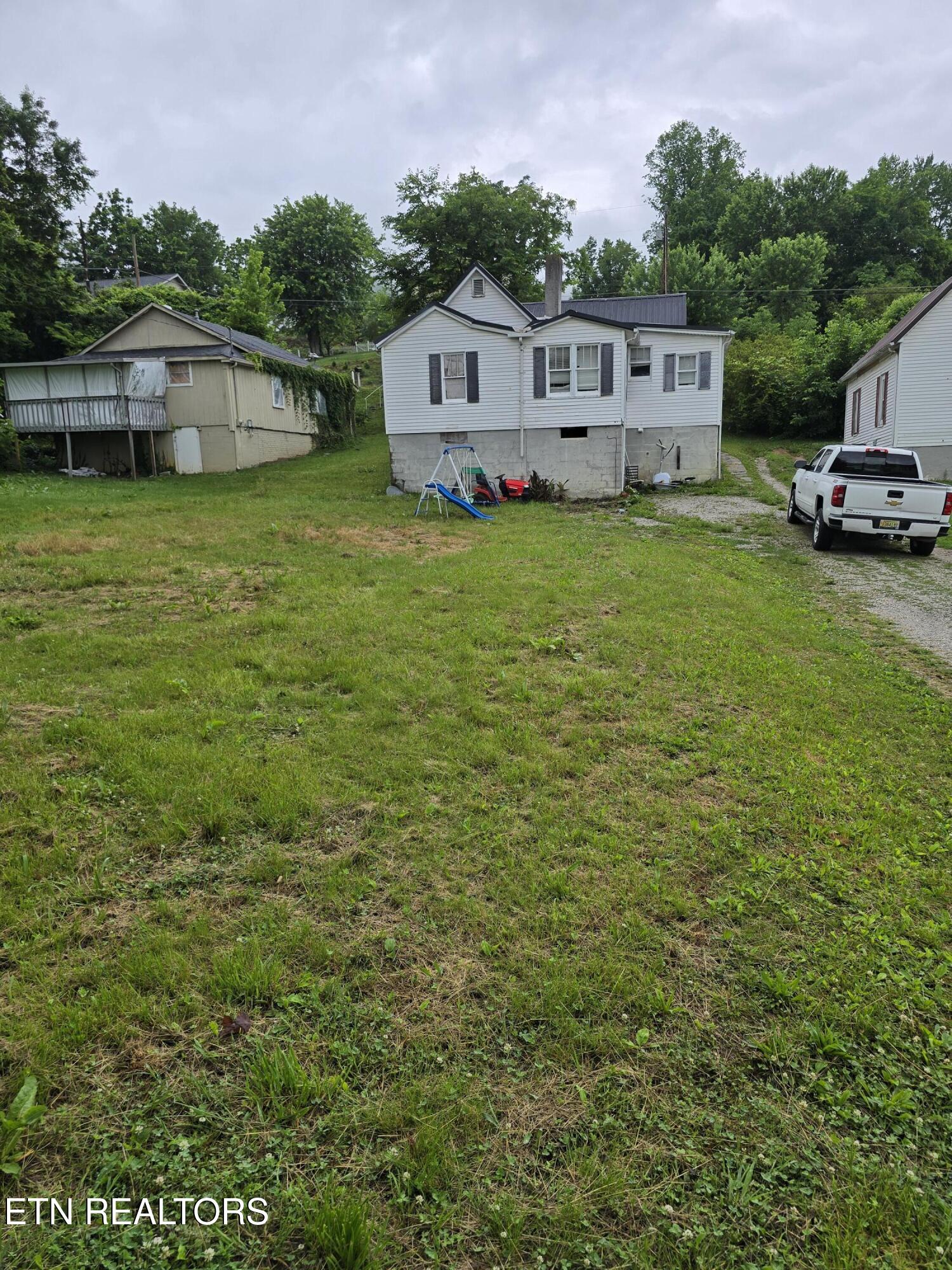 313 W Walden Street Lafollette TN 37766