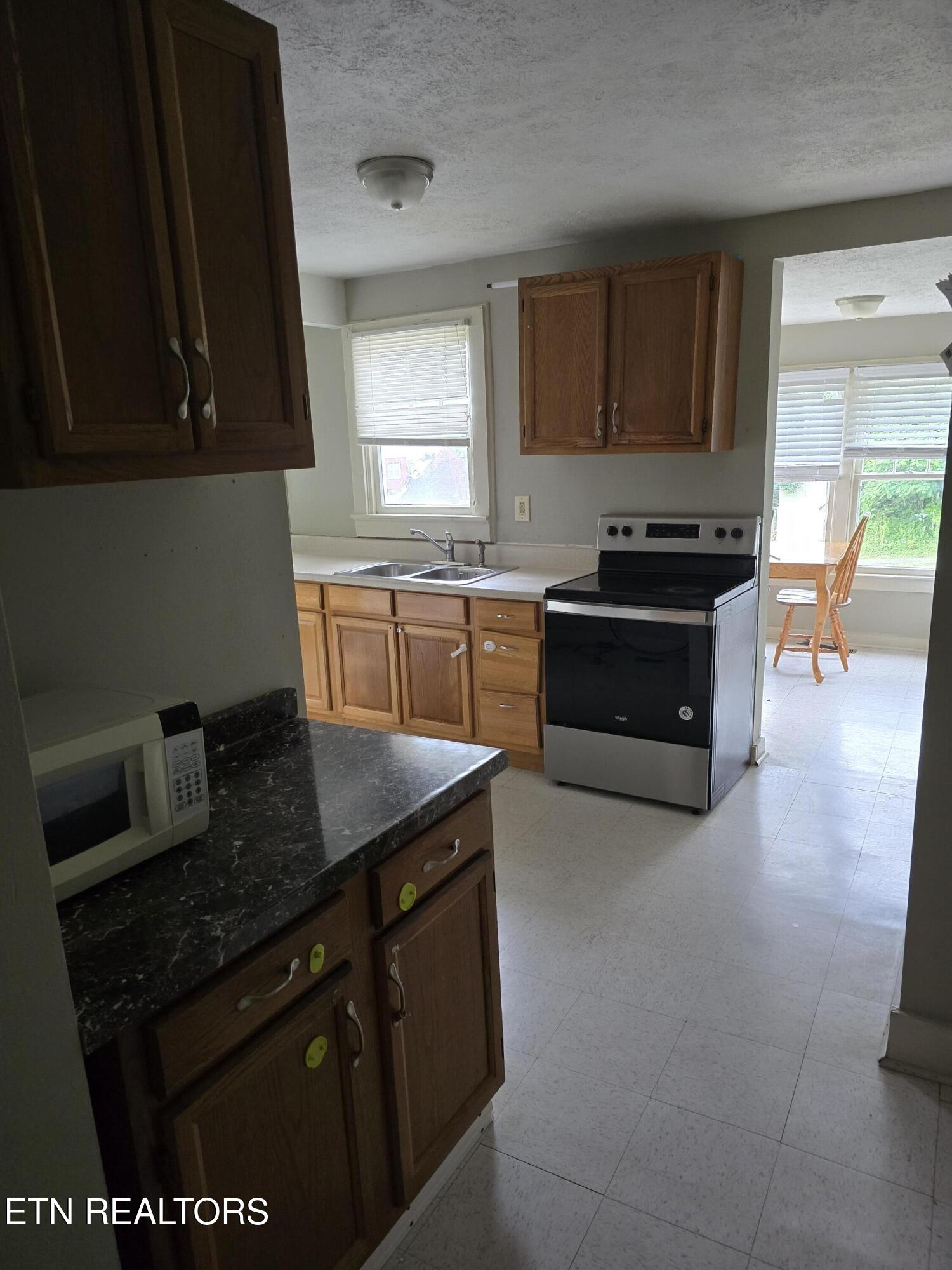 313 W Walden Street Lafollette TN 37766
