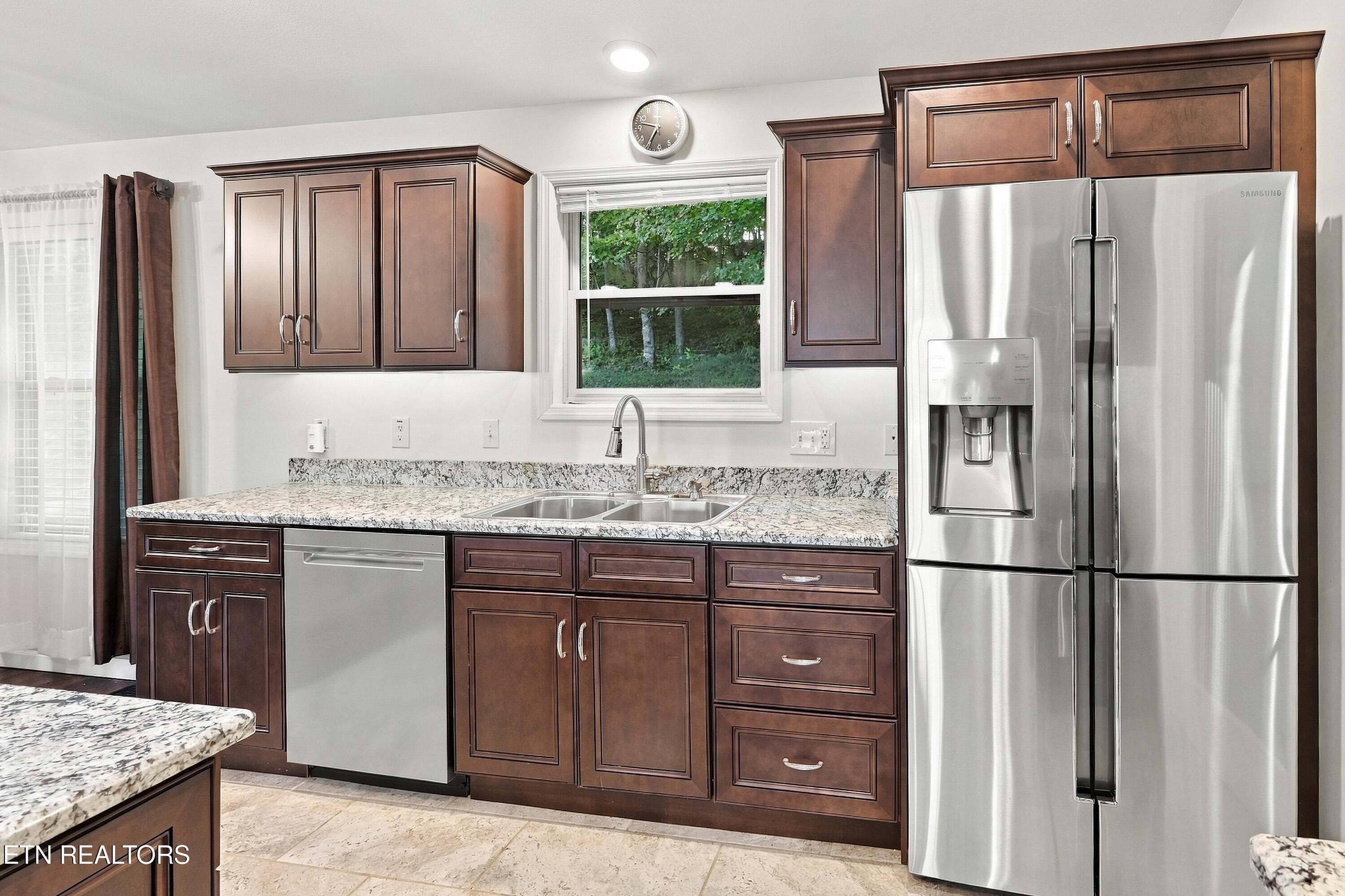 2021 Compton Court Sevierville TN 37876