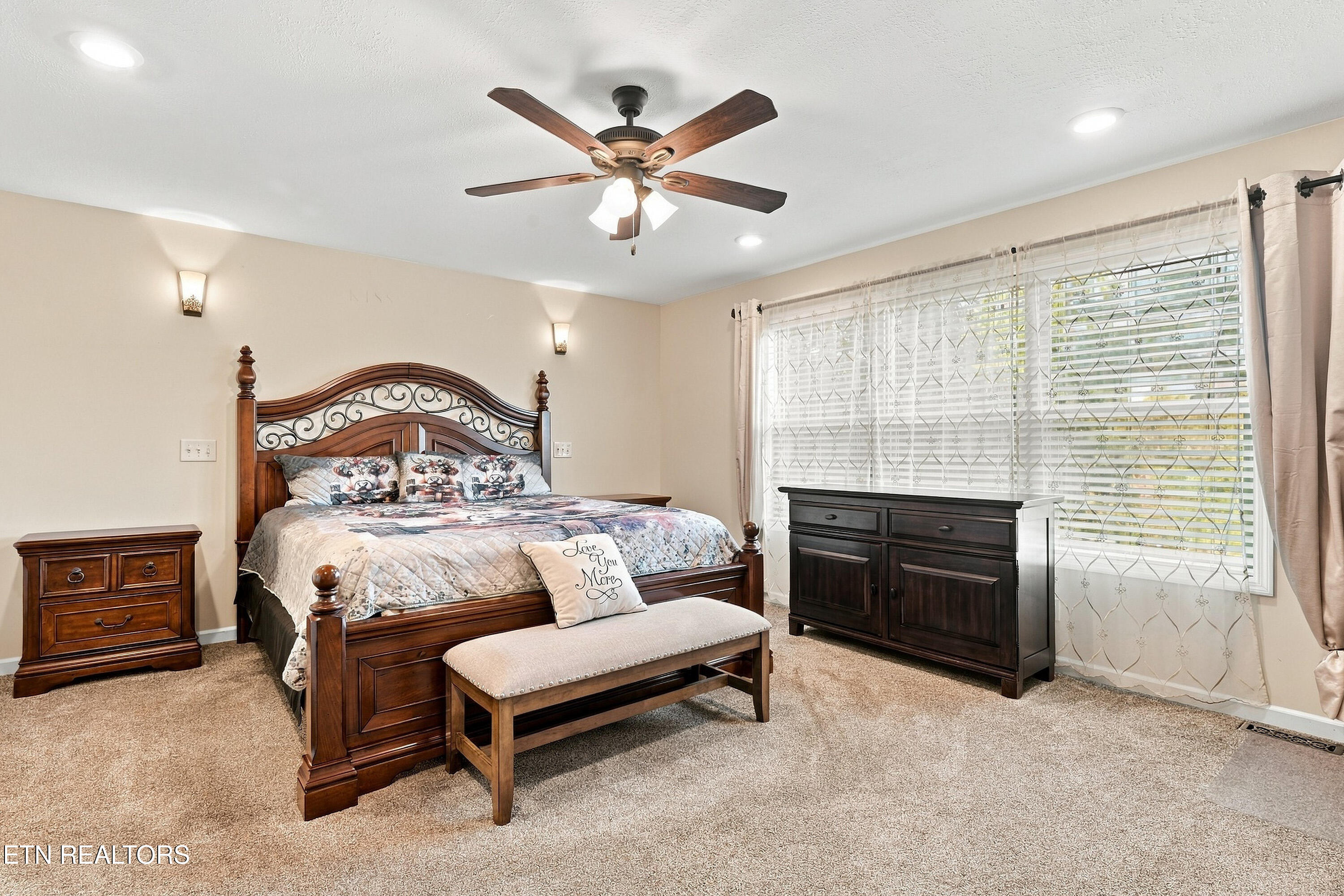 2021 Compton Court Sevierville TN 37876