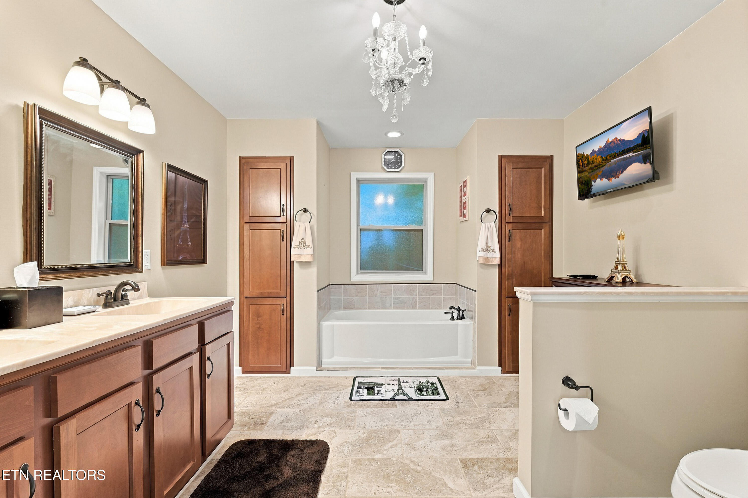2021 Compton Court Sevierville TN 37876